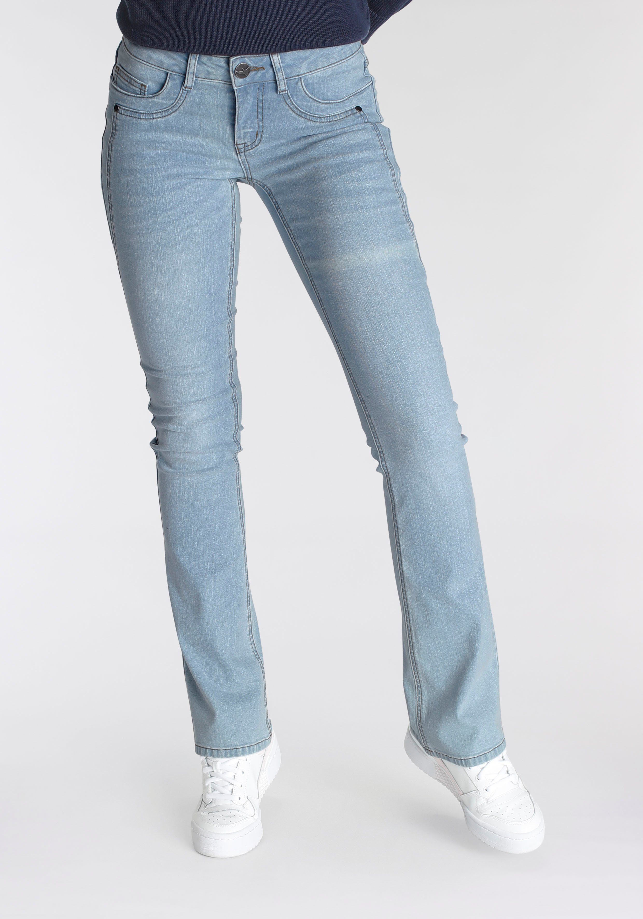 Arizona Bootcut-Jeans mit Keileinsätzen Low Waist