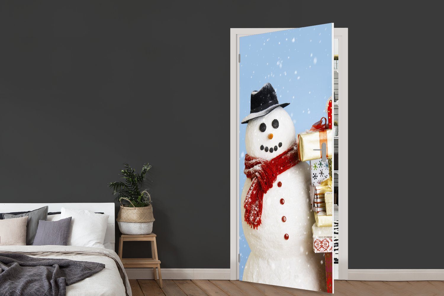 Fototapete Türtapete mit Türaufkleber, MuchoWow Matt, 75x205 Ein Tür, St), Weihnachtsgeschenken, für cm Schneemann bedruckt, (1