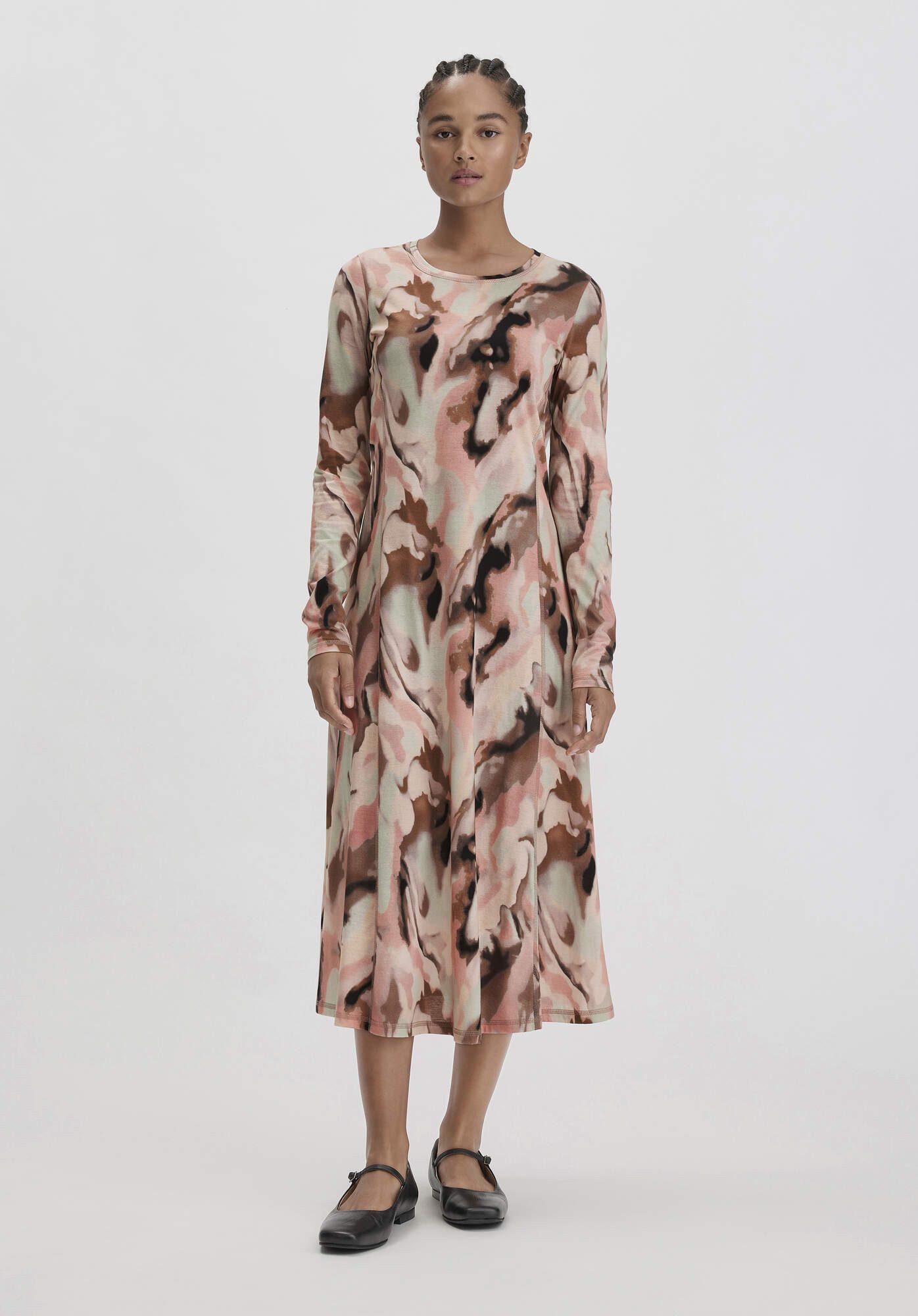 Hessnatur Jerseykleid Slim aus reiner Bio-Baumwolle (1-tlg) günstig online kaufen