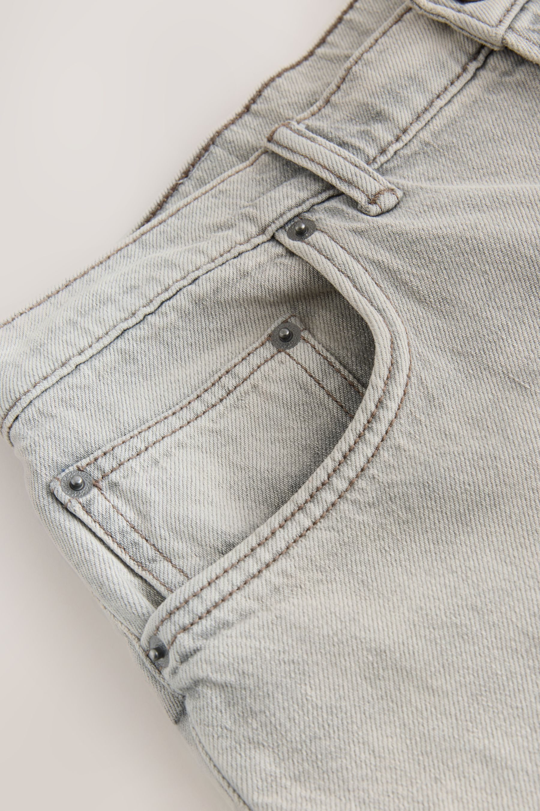 Next Relax-fit-Jeans Leichte Relaxed Fit Jeans (1-tlg) – Bild 5 von 5