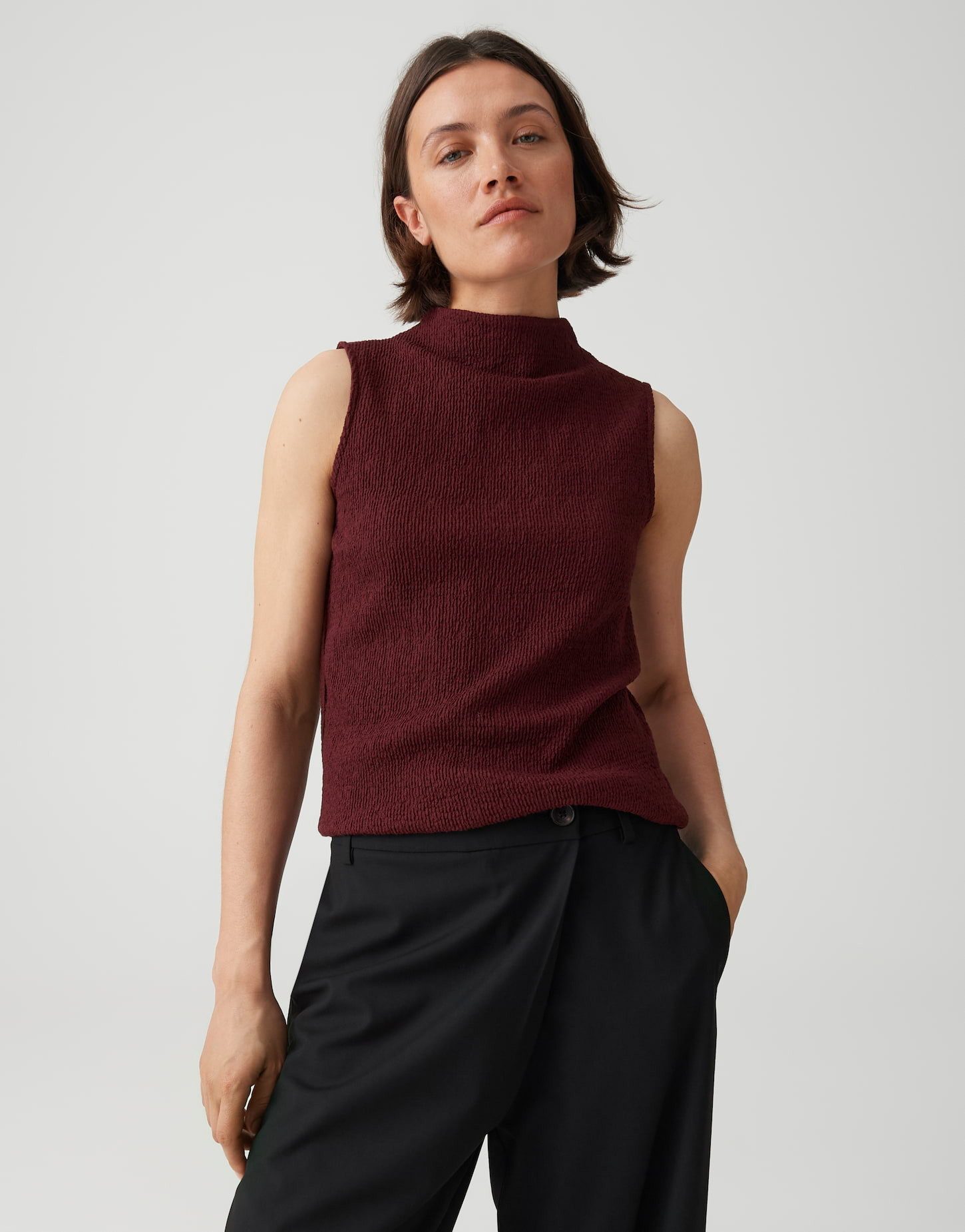 OPUS Shirttop mit Crinkle Effekt Leichte Qualität mit figurbetonter Silhouette