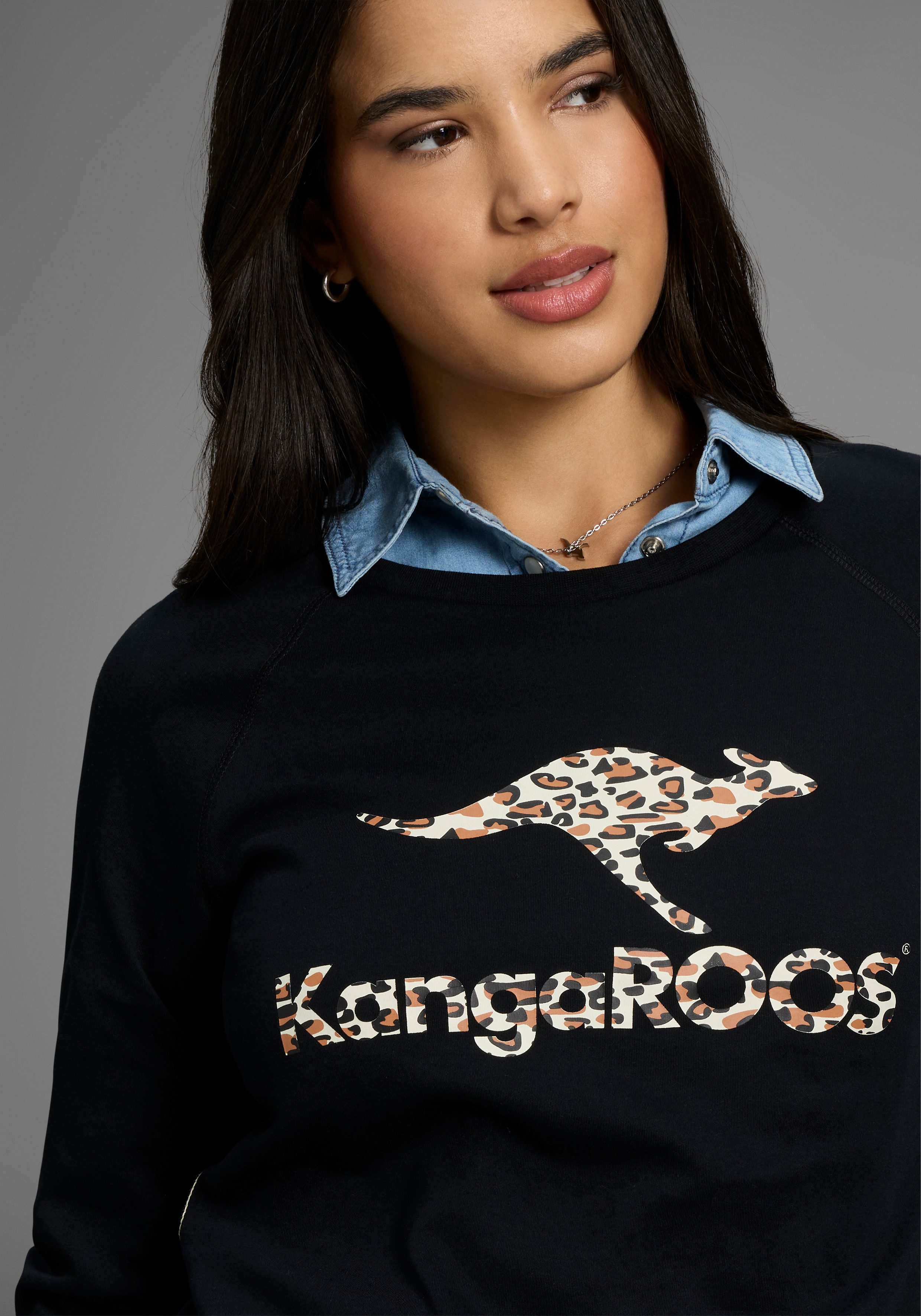 KangaROOS Sweatshirt Langarm, figurumspielender Schnitt, mit Print, Rundhalsausschnitt