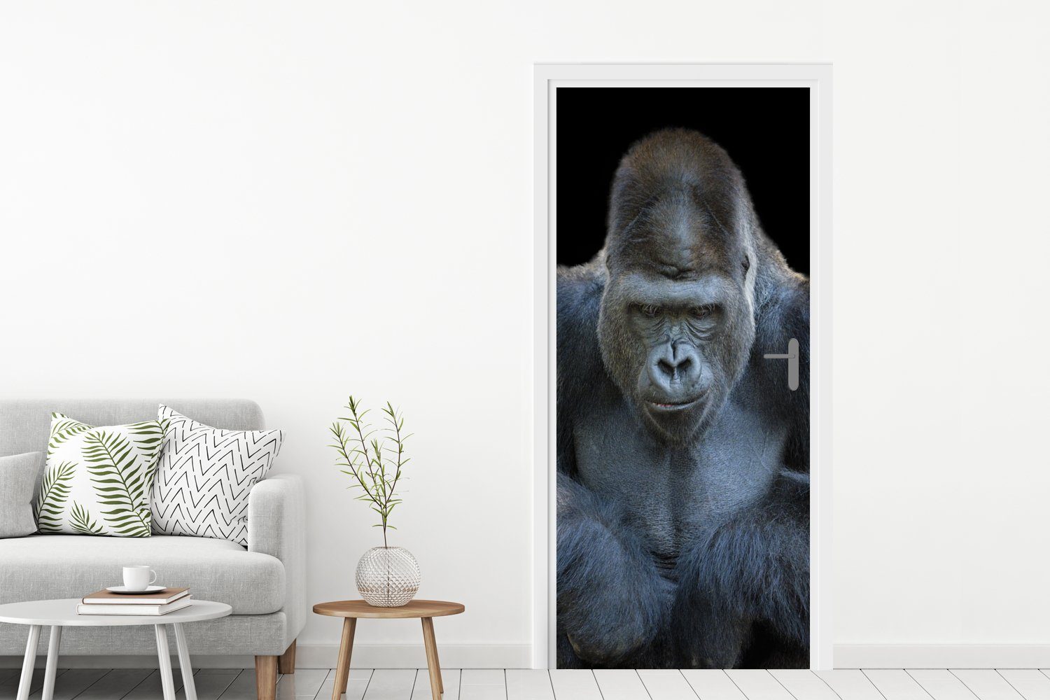 Matt, MuchoWow Kamera, eindrucksvoll Gorilla in (1 Fototapete St), cm 75x205 bedruckt, Ein Tür, die für Türaufkleber, schaut Türtapete