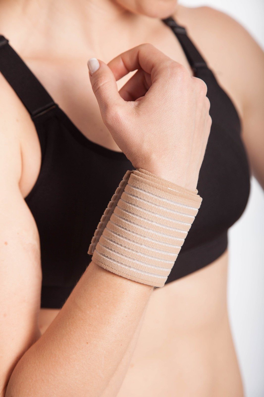 Lorey Medtec Handbandage Verstellbare Handgelenkstütze, elastisch, stabilisierend & komfortabel, Kompressionsgrad: leicht bis mittel