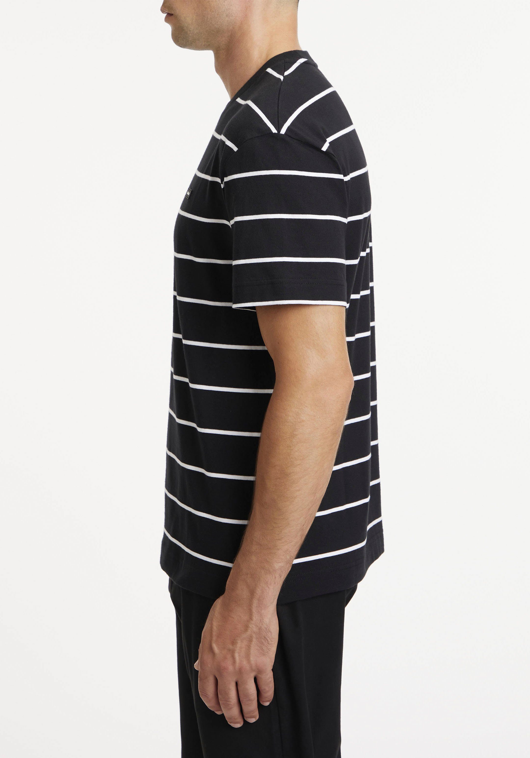 Calvin Calvin stripe white auf Logo Brust Kurzarmshirt Klein der mit Klein