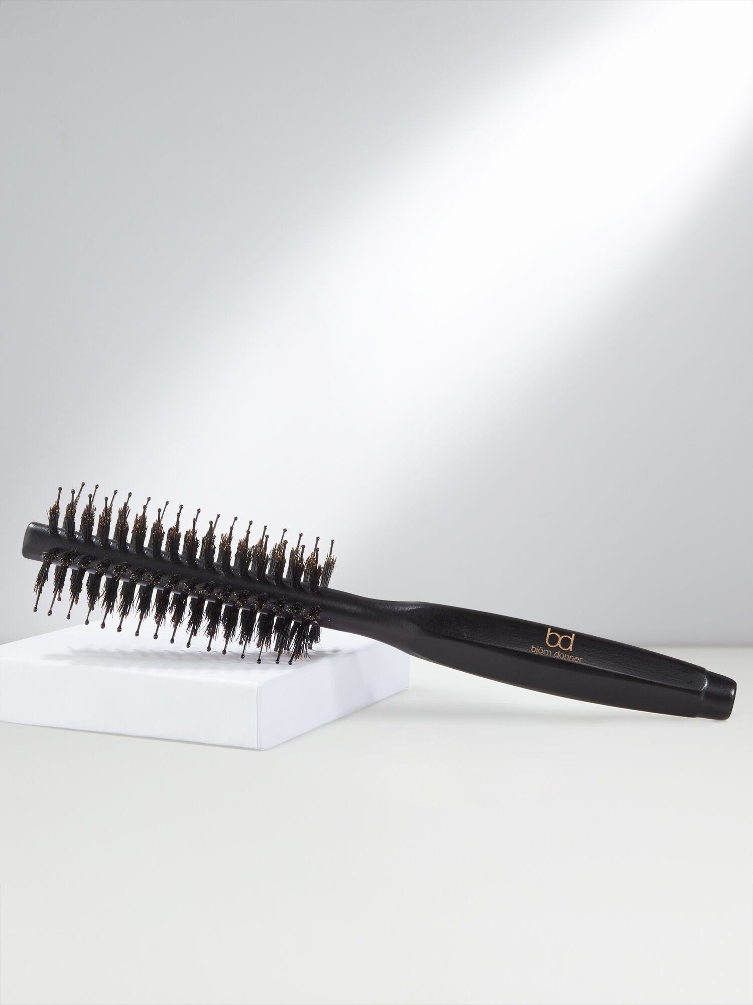 Björn Donner Haarbürste "Round Brush Small", mit Wildschweinborsten & benoppten Nylonstiften für mehr Glanz im Haar