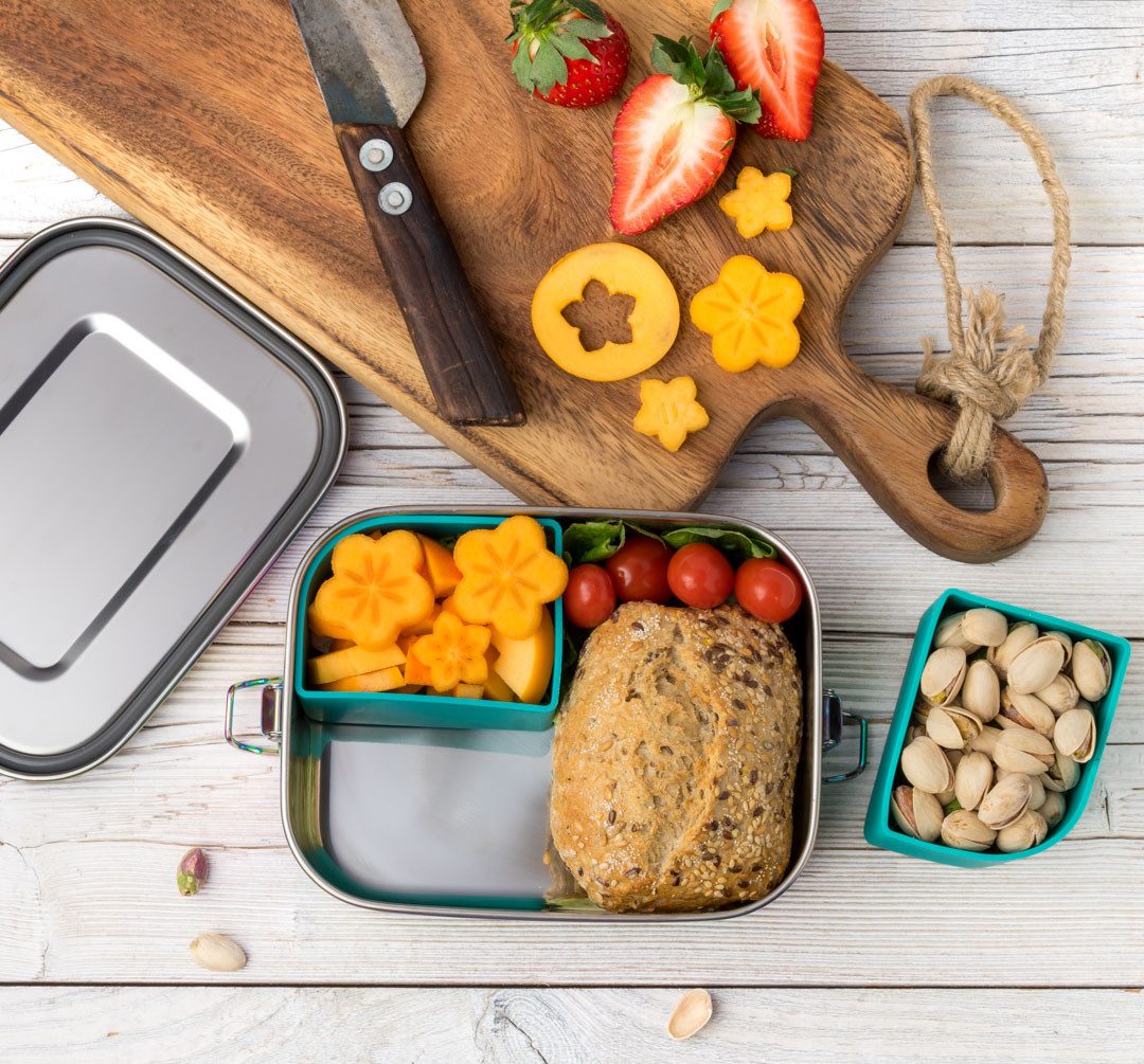 LEKKABOX Lunchbox Rainbow Safe, 800ml - Kinder Edelstahl Brotdose 3 Fächer auslaufsicher, Auslaufsicher, mit Bento-Cups zur flexiblen Unterteilung in Fächer