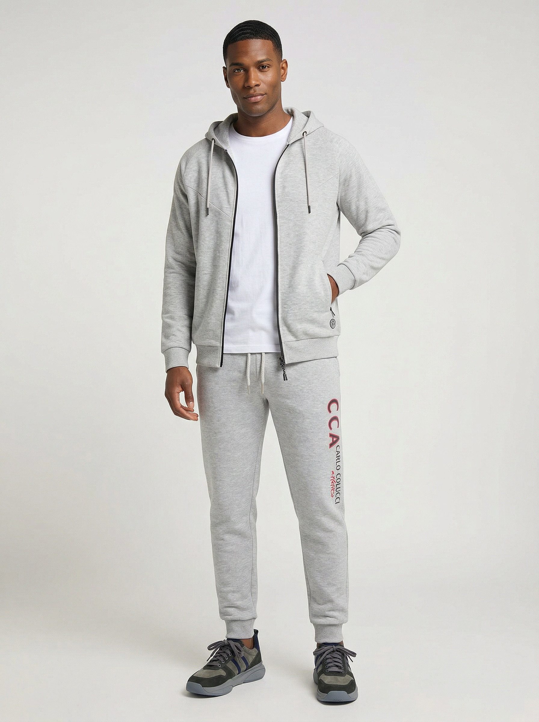 Zum Outfit 12