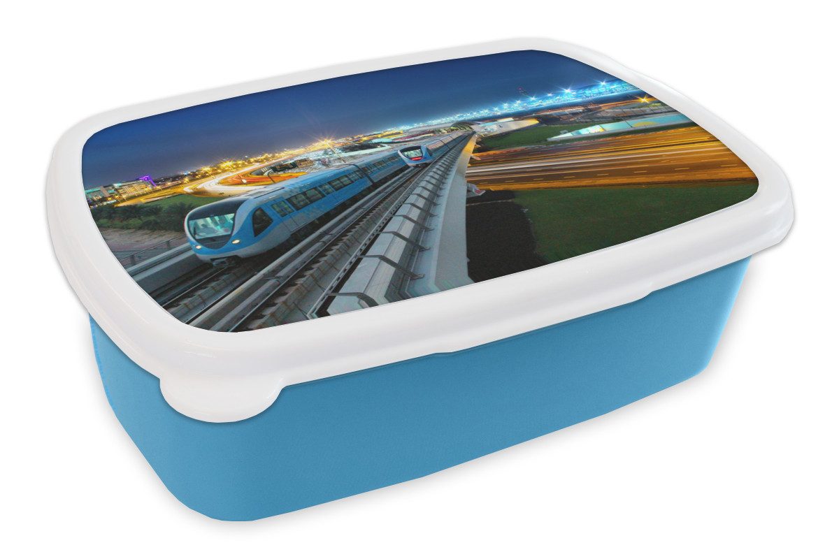 MuchoWow Lunchbox Ein Zug, der eine Eisenbahnbrücke überquert, Kunststoff, (2-tlg), Brotdose, Lunchbox, Brotbox für Kinder und Erwachsene