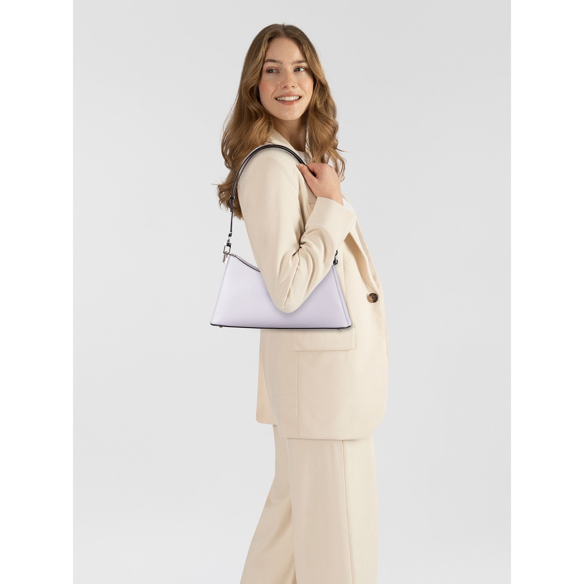 Guess Schultertasche Patsie, Polyurethan