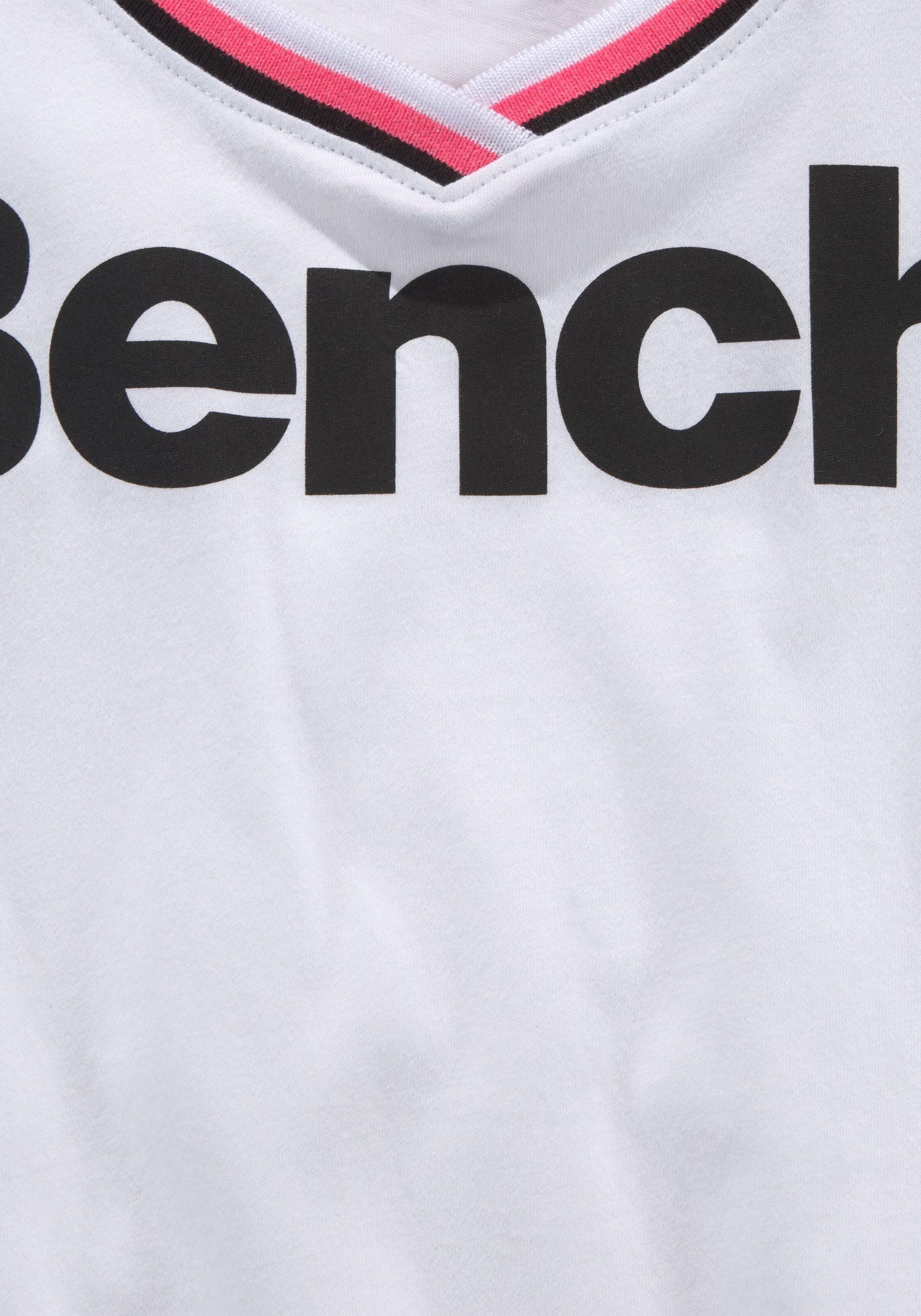 Bench. T-Shirt (Set, farbigem mit Top) mit Halsausschnitt 2-tlg