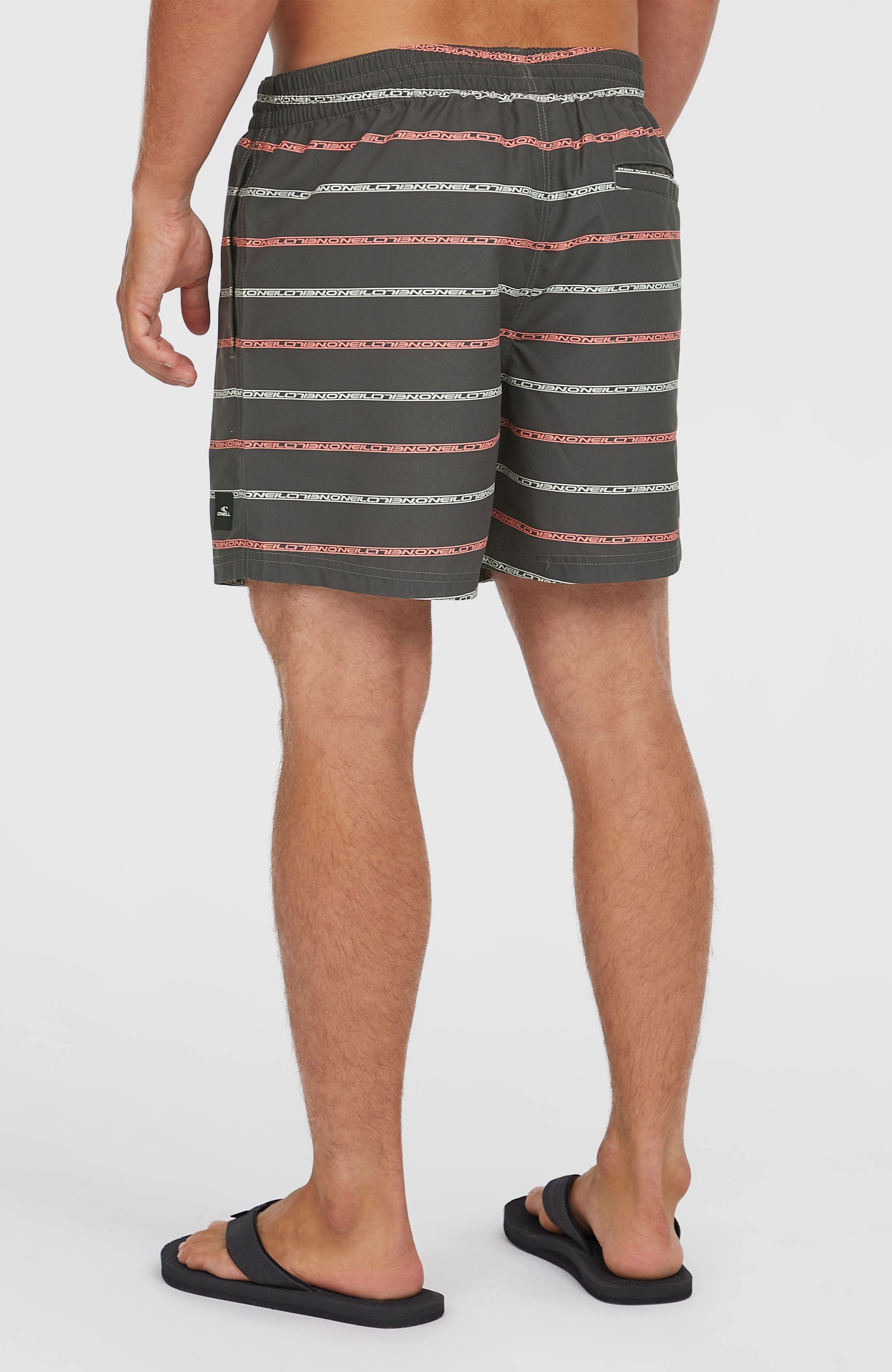 O'Neill Badehose O'NEILL CALI FIRST 15'' SWIMSHORTS mit Seiten- und Gesäßtaschen