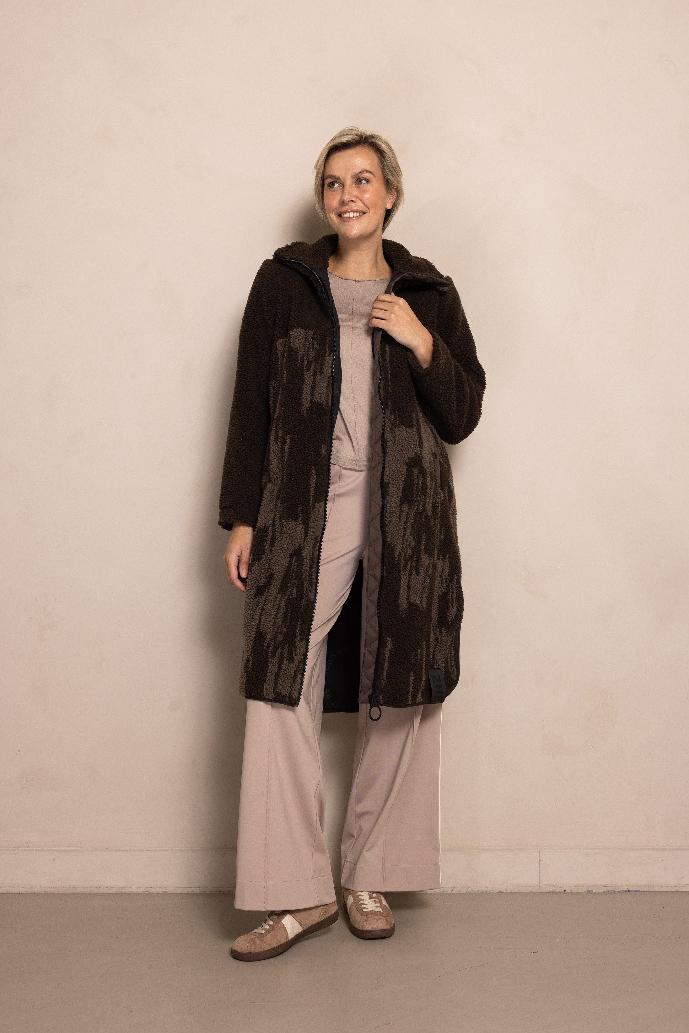 Zhrill Fellimitatmantel ZHKARTINI mit Stehkragen, Regular Fit günstig online kaufen