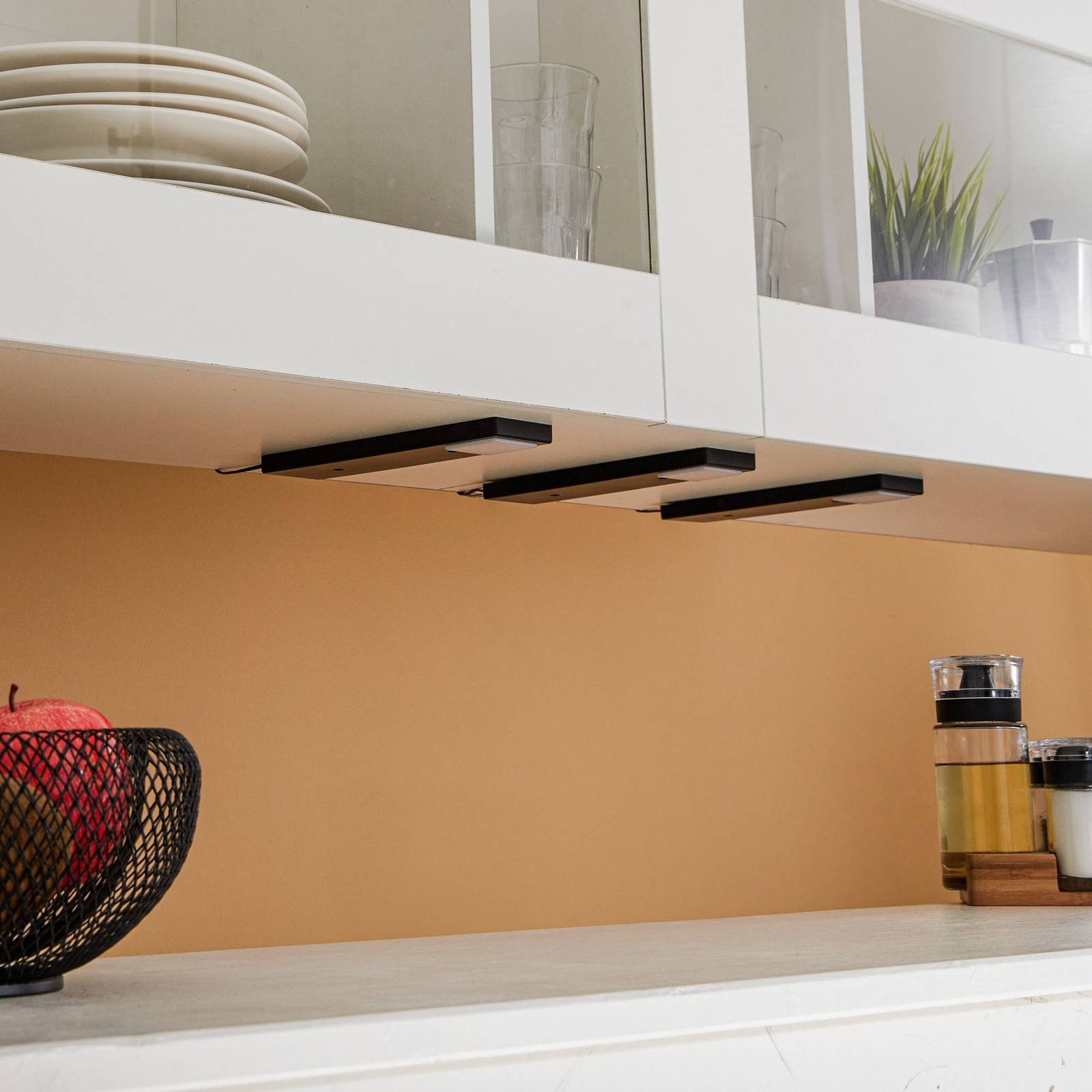 Lindby Unterschrankleuchte Amaryll, 3 x 2,2 W LED, warmweiß
