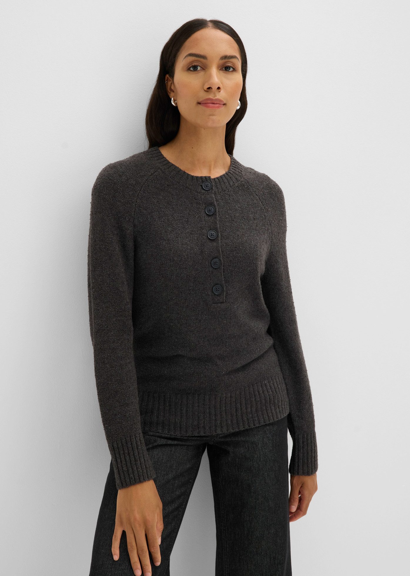 bonprix Strickpullover mit Knöpfen, lässig geschnitten, im Casual-Stil
