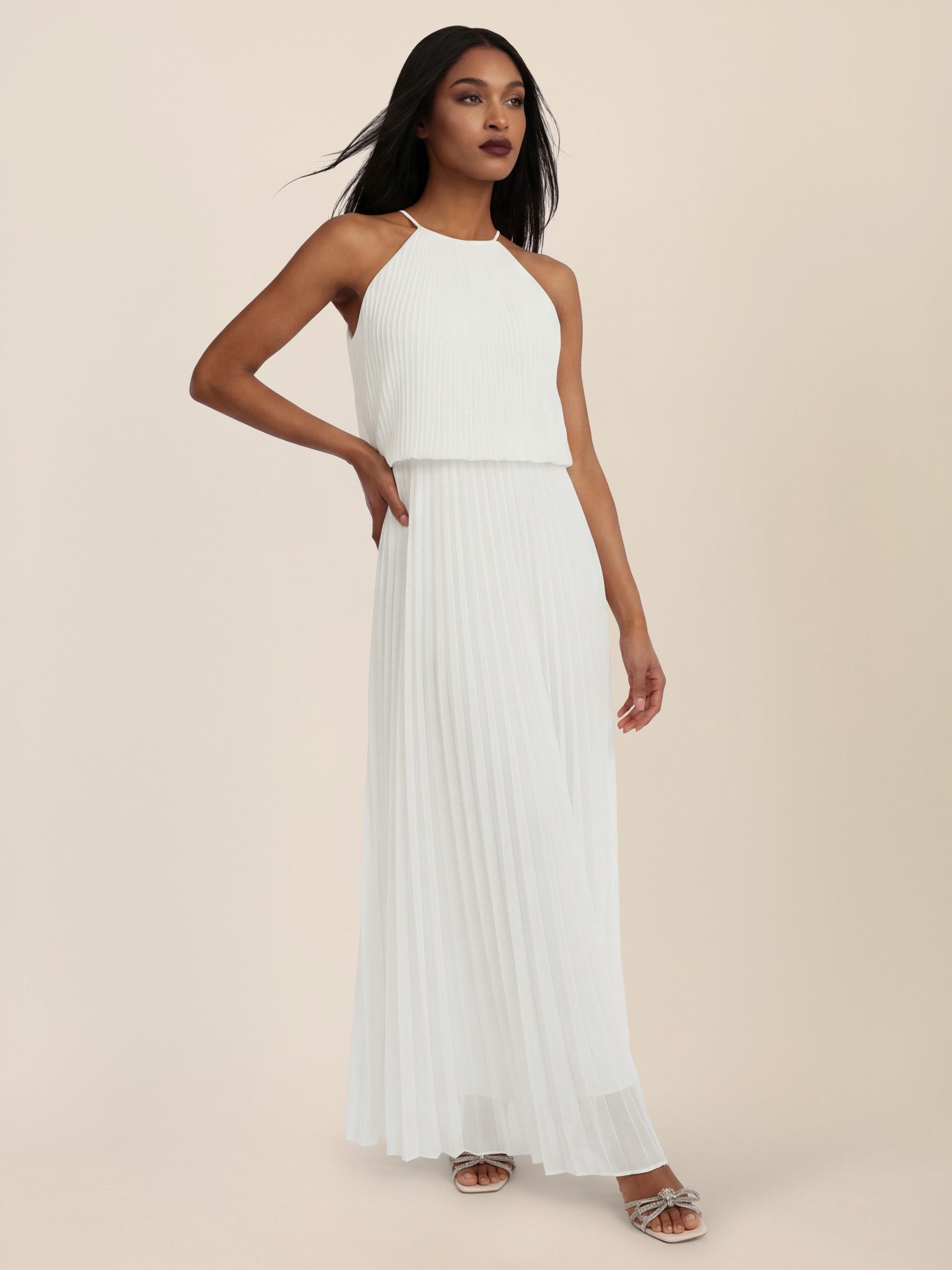 Apart Chiffonkleid mit Neckholder