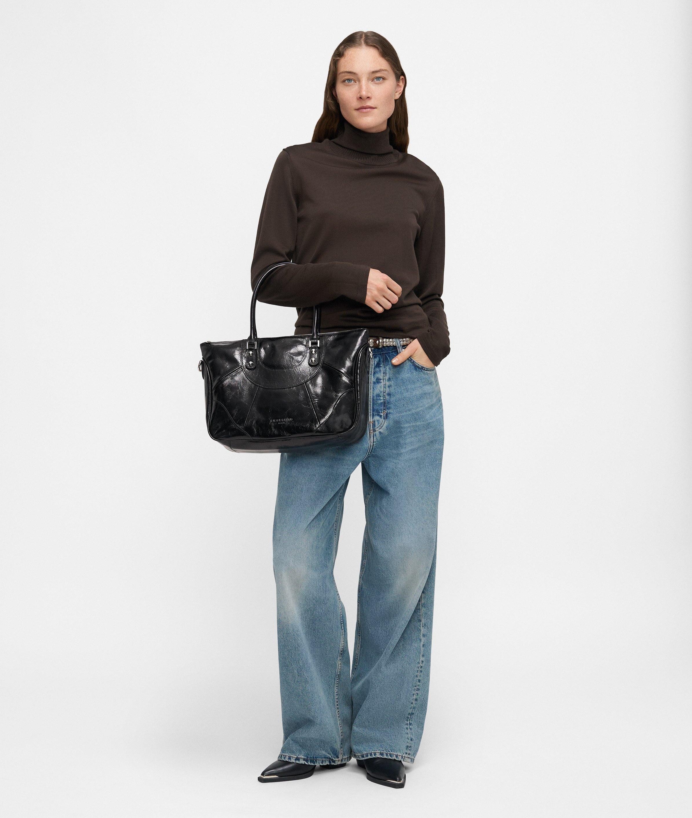 Liebeskind Berlin Schultertasche Archive Esther Satchel M, Geräumige Tasche mit glossy Finish – Bild 4 von 4