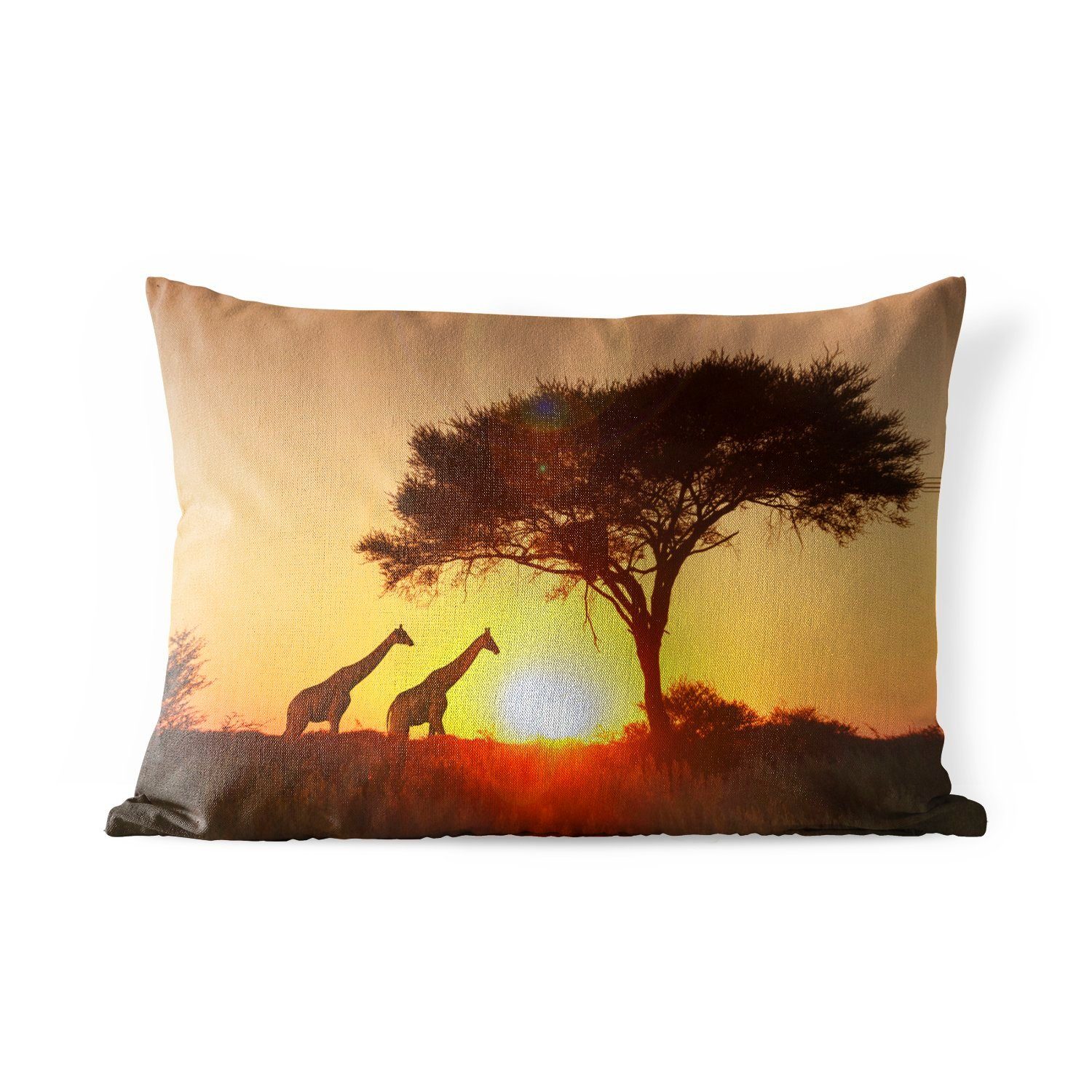 MuchoWow Dekokissen Giraffen vor der untergehenden Sonne, Outdoor-Dekorationskissen, Polyester, Dekokissenbezug, Kissenhülle