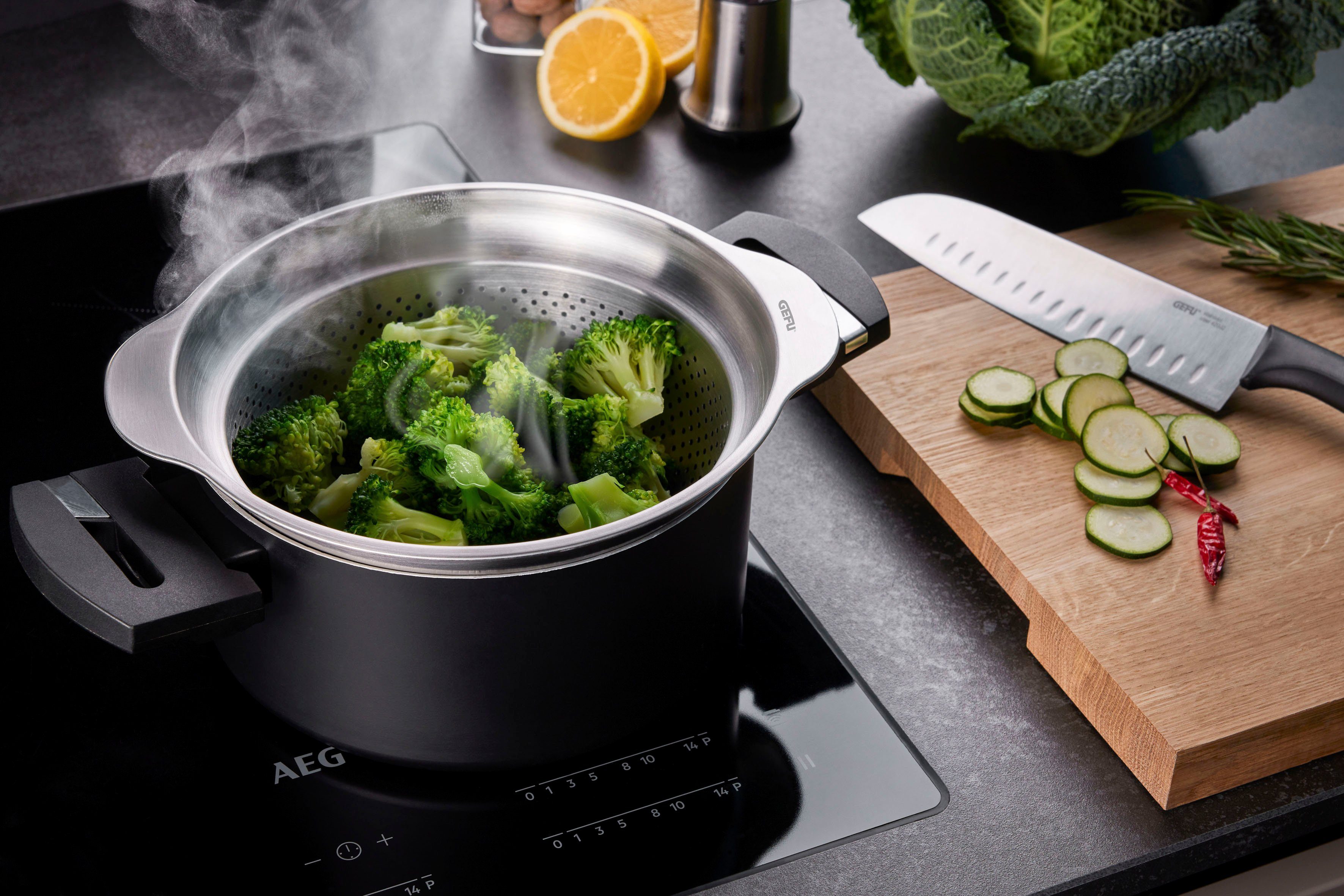 GEFU Seiher PREMIO, Edelstahl 18/10, besonders feine Lochung, Ø 23 cm