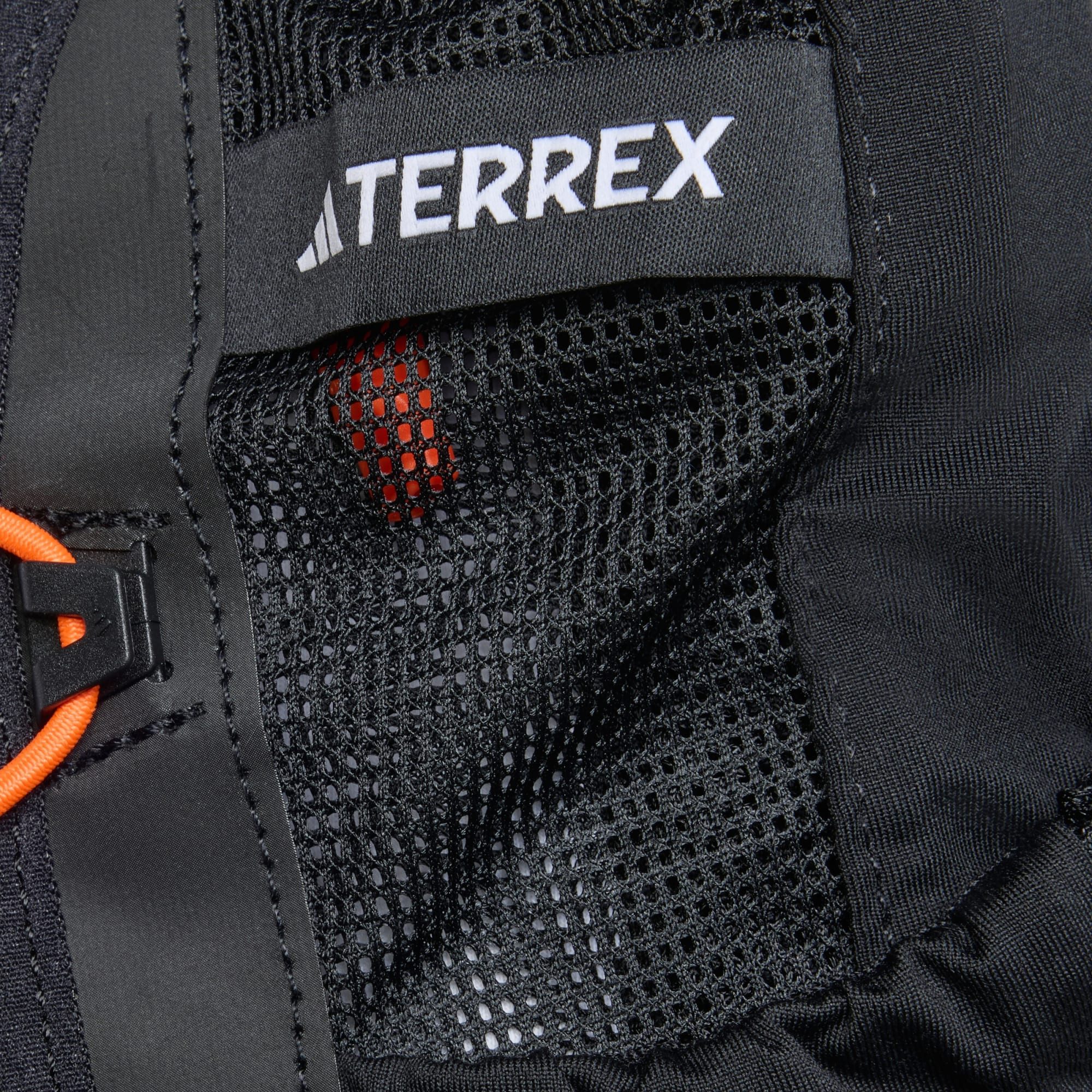 adidas TERREX Funktionsweste TERREX MULTI CLIMACOOL TRAIL WESTE 5 L (1-tlg)