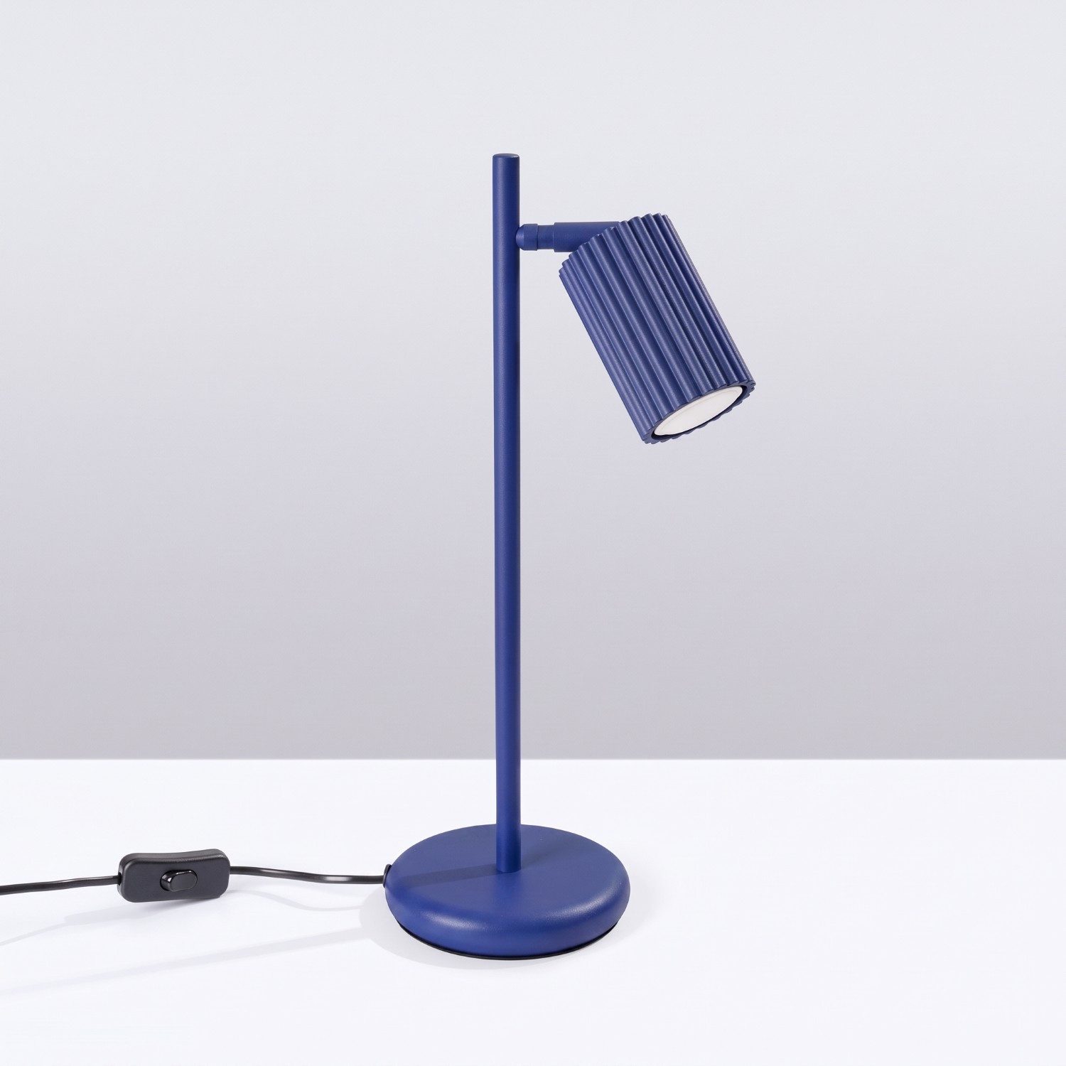 SOLLUX lighting Schreibtischlampe Schreibtischleuchte KARBON ultramarin, Nicht enthalten