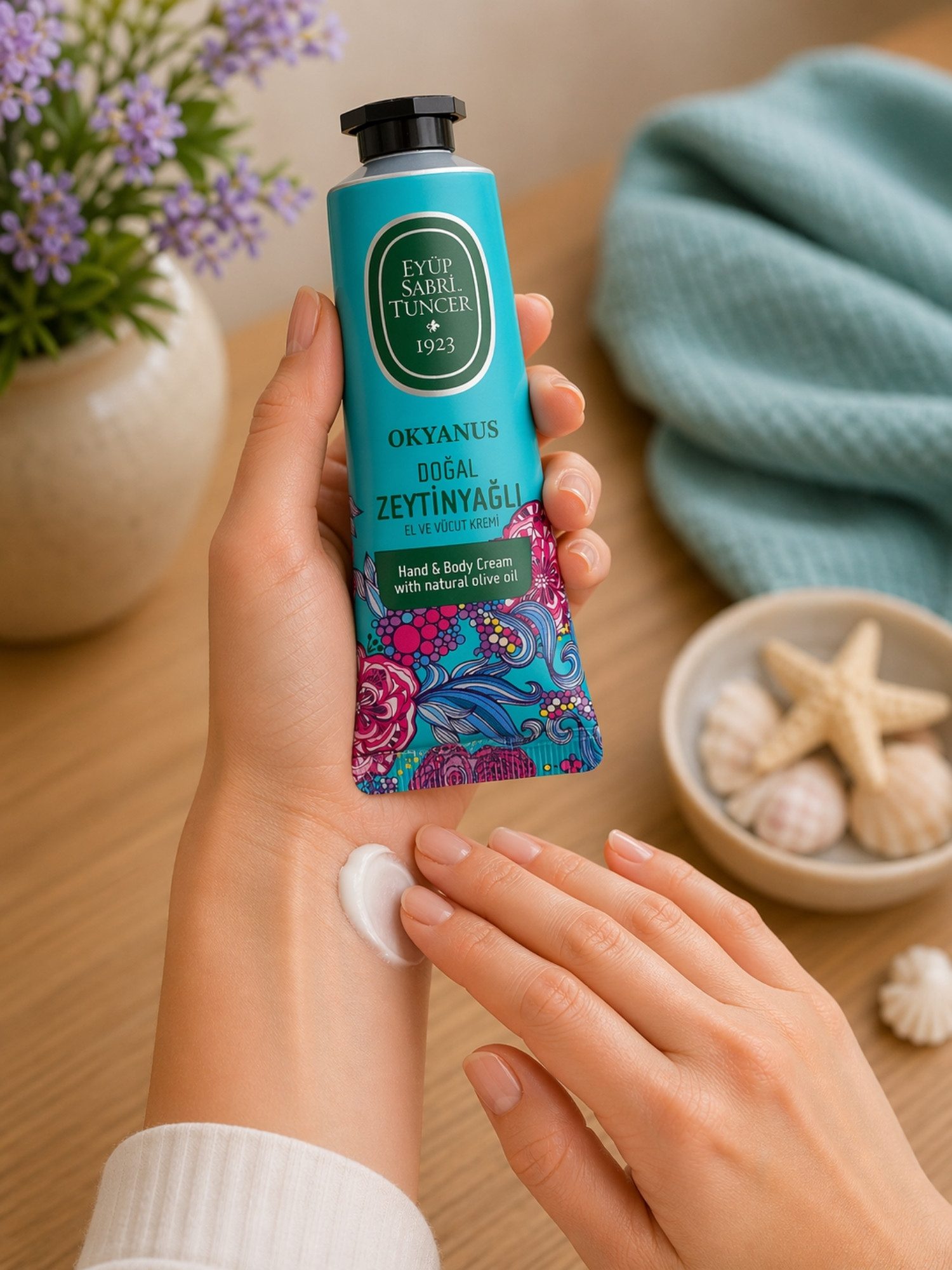 EYÜP SABRI TUNCER Handcreme Hand- & Körpercreme mit Olivenöl 50 ml verschiedene Düfte, Vegan, Vegan, mit Olivenöl, verschiedene Duftvarianten