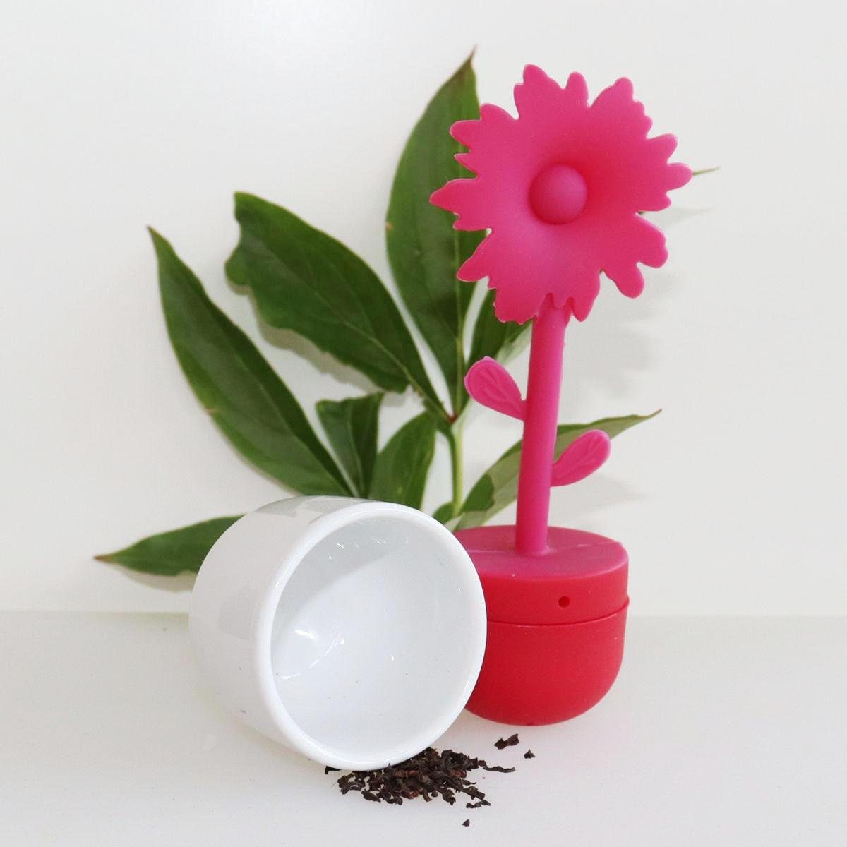 Zone Denmark Teesieb ZONE 3-tlg. Keramik, Silikon, (Set, weißer Keramik-Halterung, 3-St) Blume Set mit Pink TEE-EI