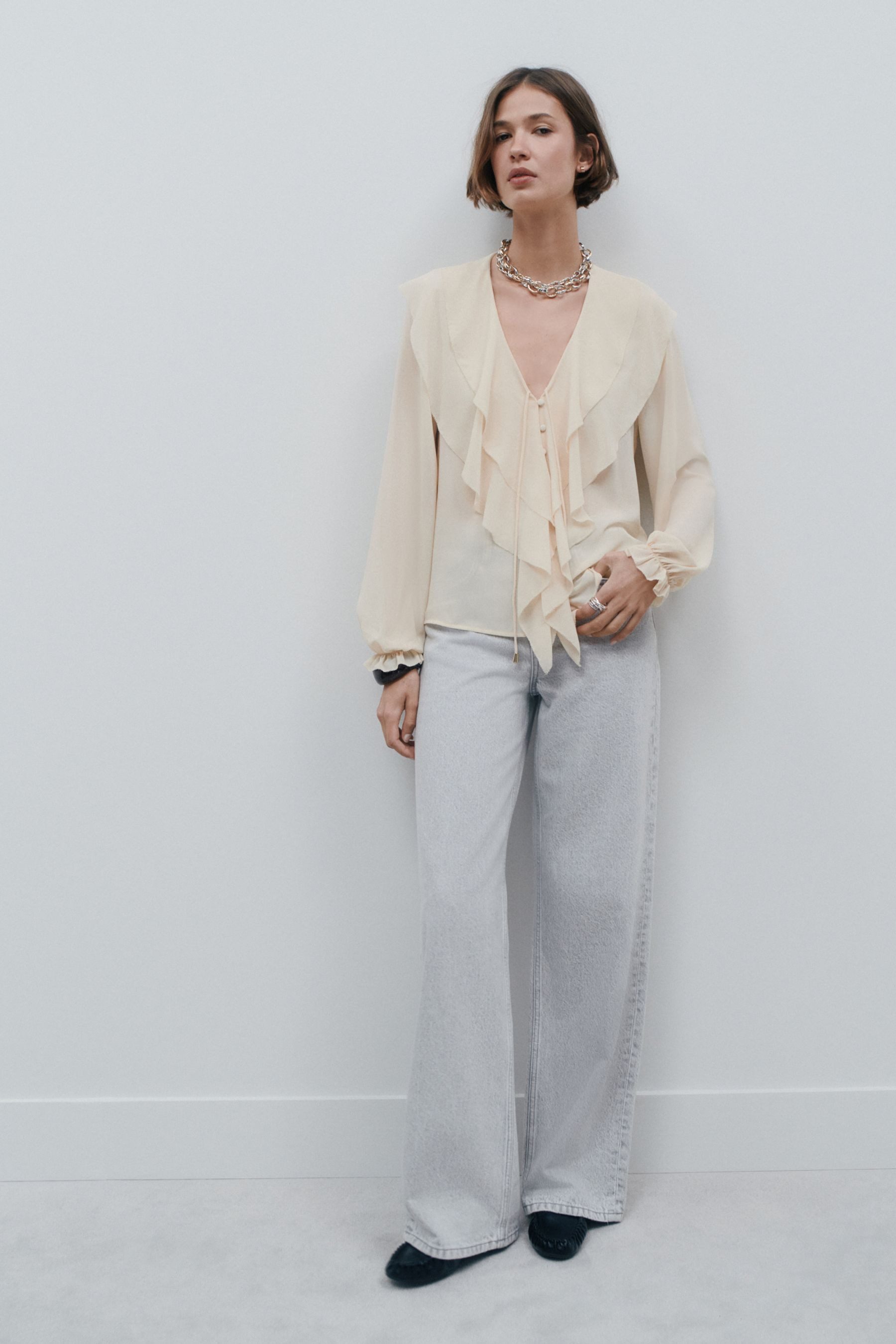 Next Langarmbluse Langärmelige Bluse mit Rüschenfront (1-tlg)