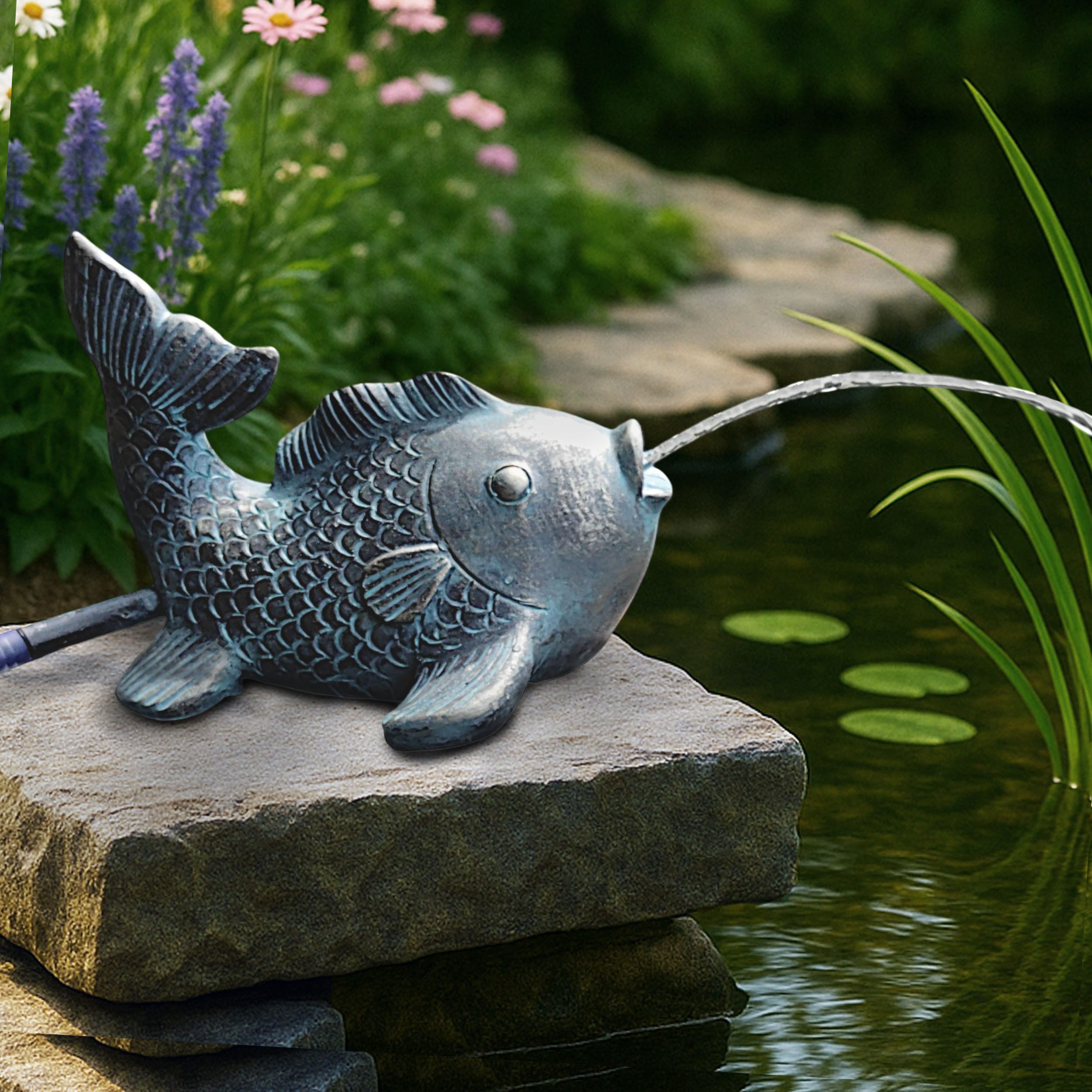 Arnusa Wasserspeier Karpfen solarbetrieben Teichfigur mit Solarpumpe & Wasserspiel, Solarbrunnen Solarteichfigur für Gartenteich & Wasserlauf – Bild 2 von 5
