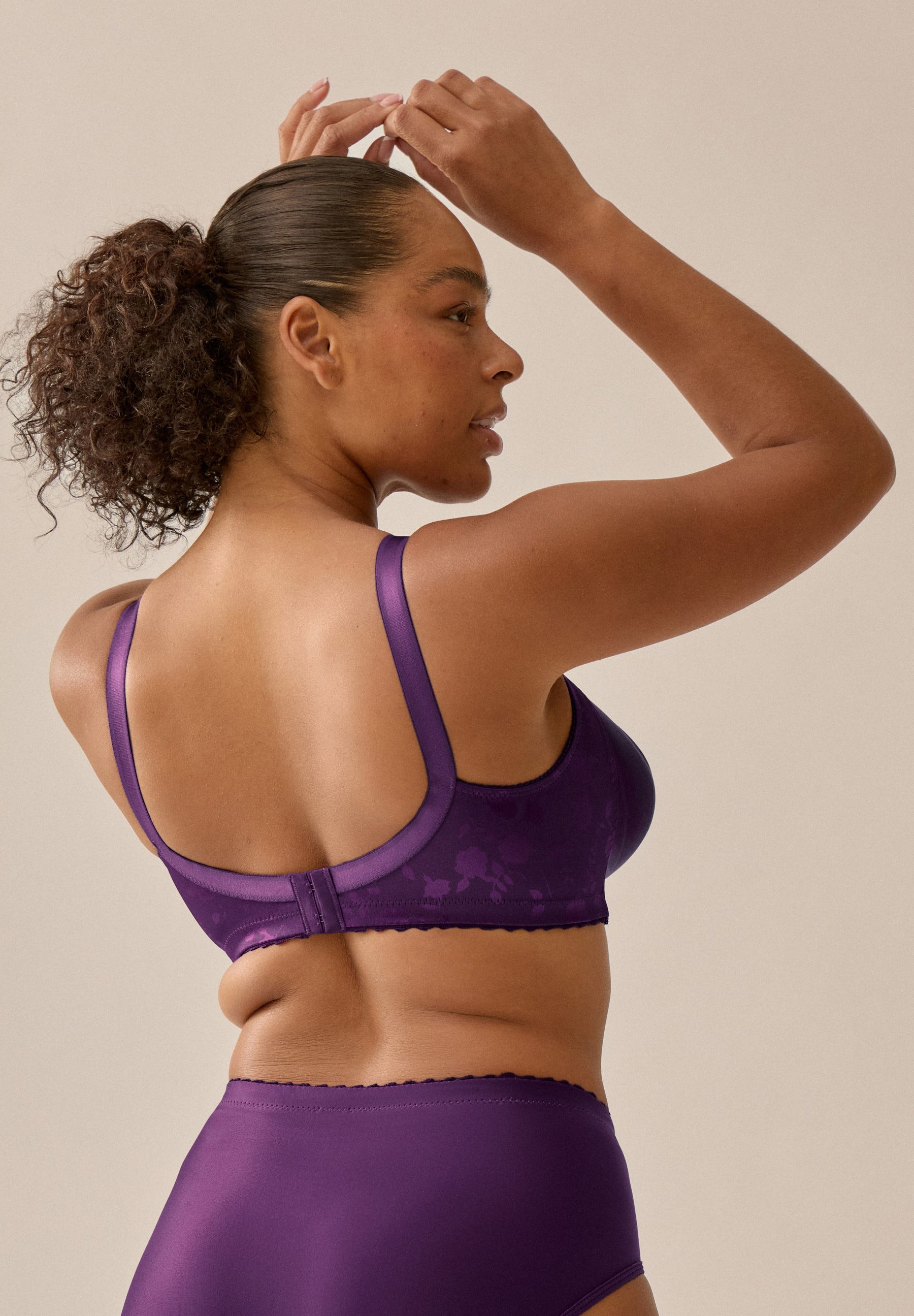 Naturana Minimizer-BH Minimizer (1-tlg) Shaping-Effekt, breite Träger, feminin, bügellos, Satin, Blumenmuster