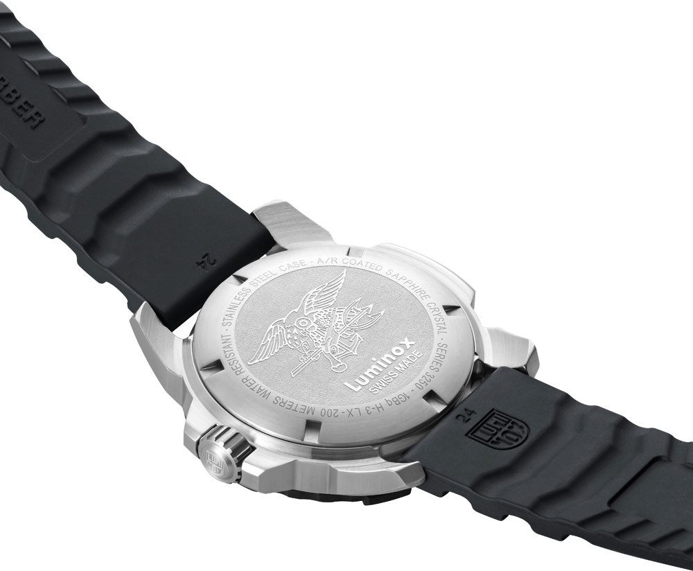 Luminox Quarzuhr Herrenuhr Navy SEAL Steel Luminox Modell XS.3251.CB