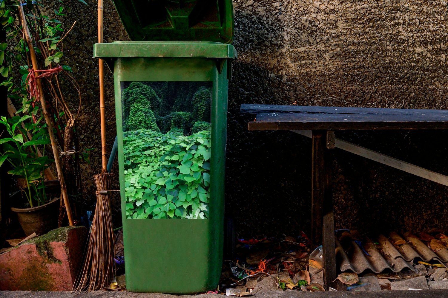 St), einem MuchoWow Abfalbehälter an klaren Kudzu Bunter Mülleimer-aufkleber, Nachmittag Container, Mülltonne, Wandsticker (1 Sticker,