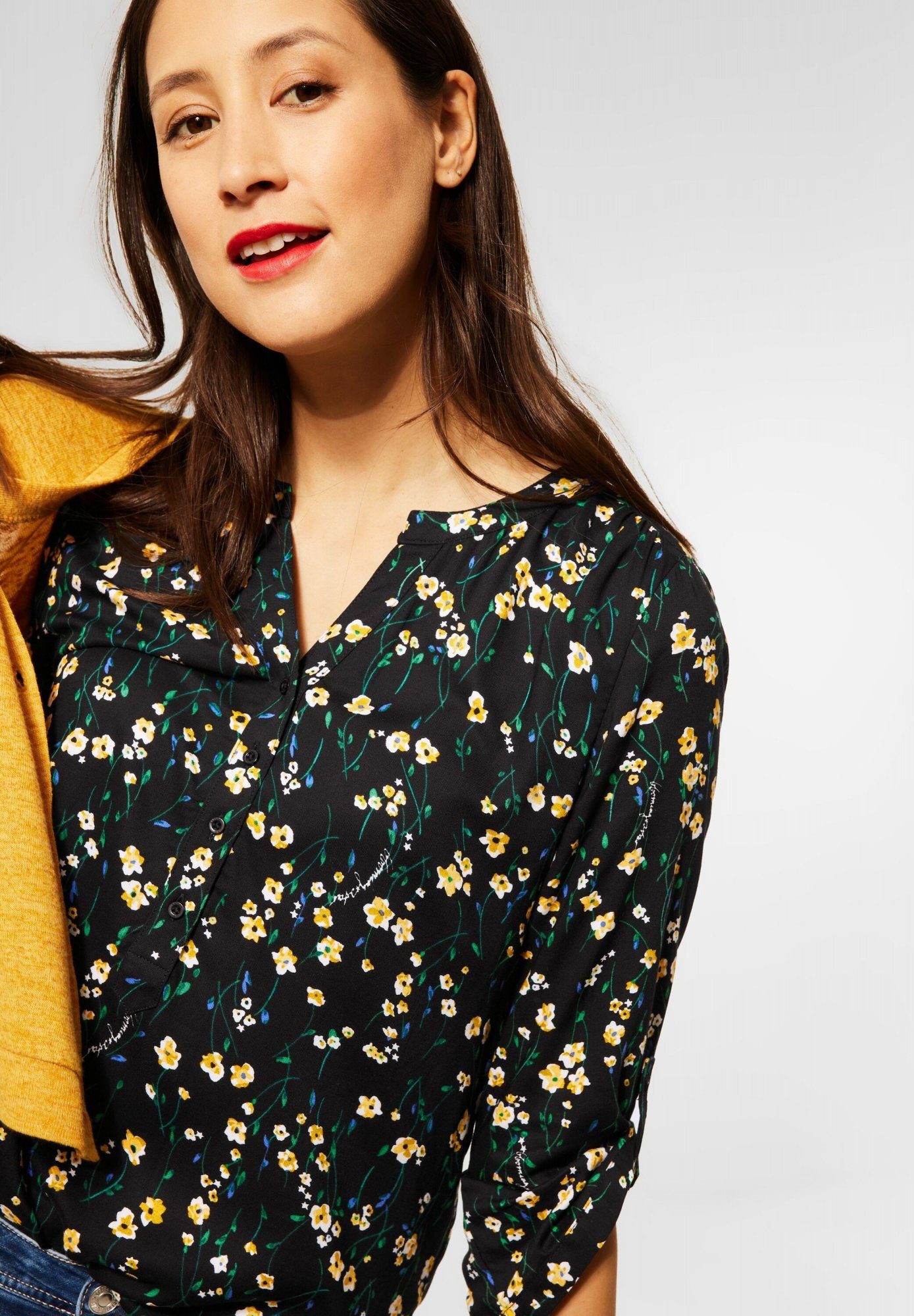 STREET ONE Langarmbluse Bamika Locker geschnitten, Legere Bluse in einem  Flowerprint