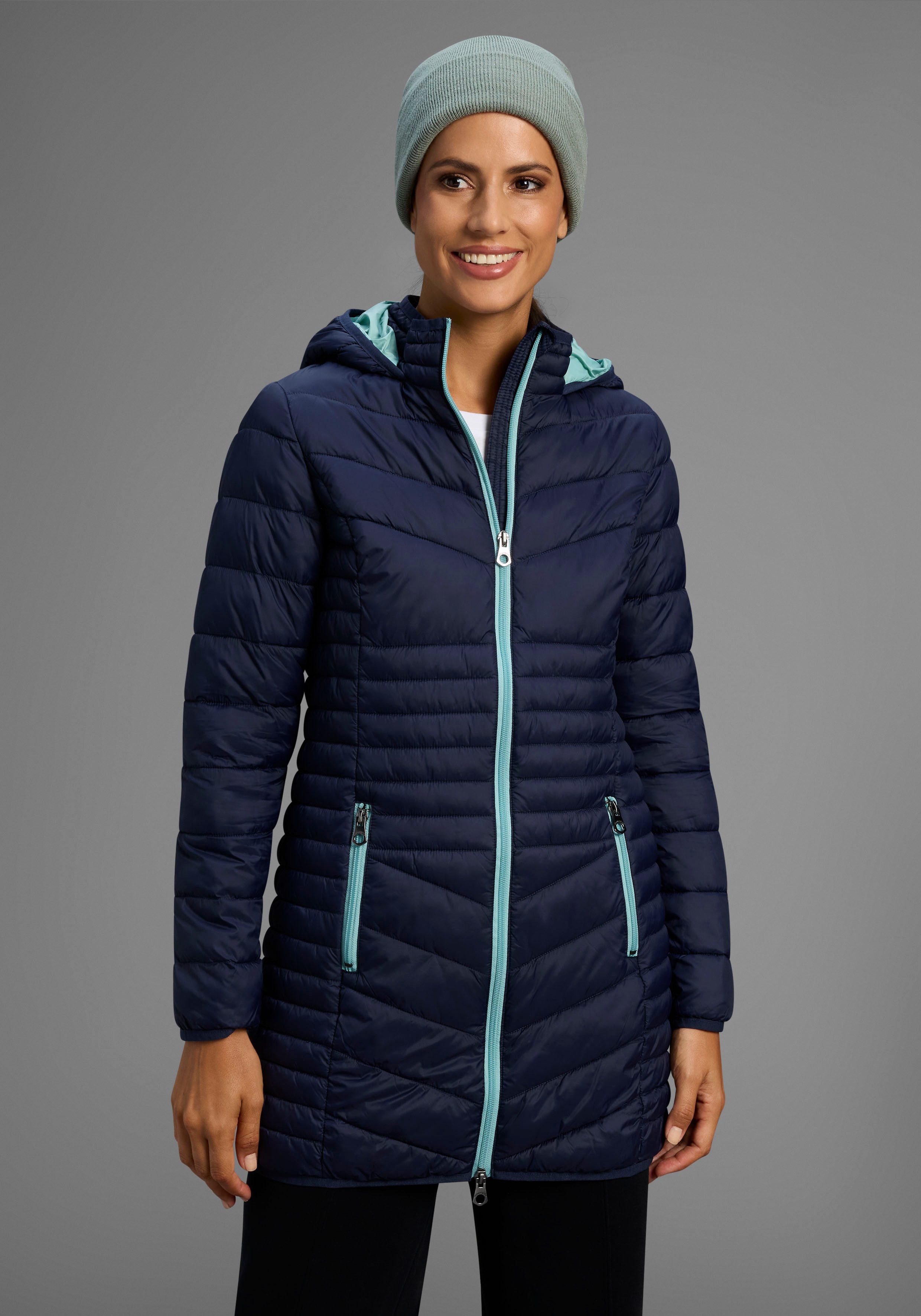 KangaROOS Steppjacke für den Übergang, aus leichtem Webmaterial, figurbetonter Schnitt