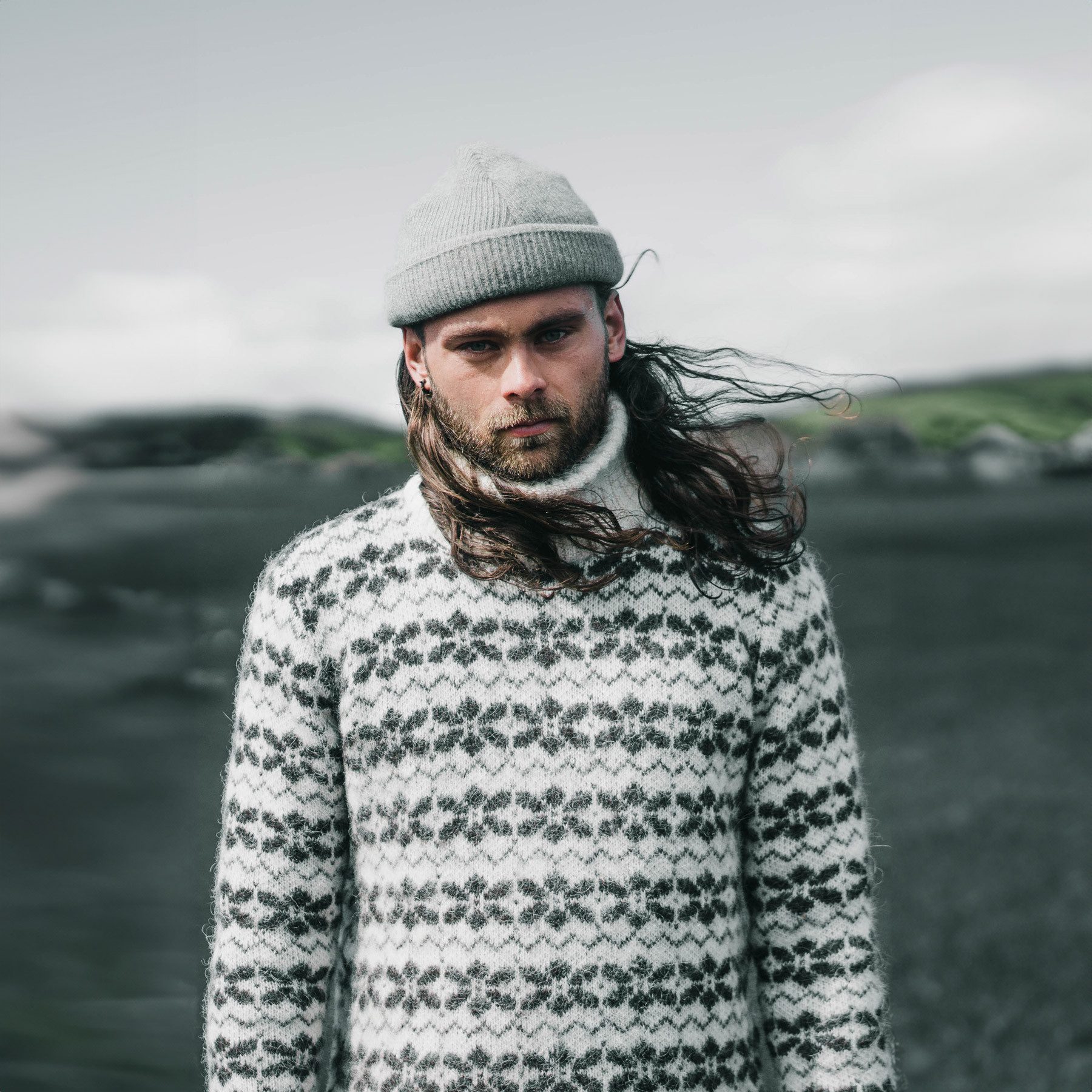 KIDKA Norwegerpullover - Isländischer Rollkragenpullover für Damen / Herren - Farbe weiß - aus rauer isländischer Wolle