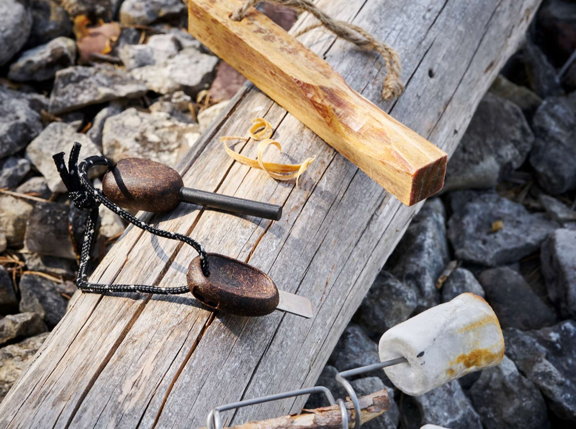 Light my Fire Feuerzeug Light My Fire Anzündholz Tinder-on-a-Rope Natural Anzündhilfe