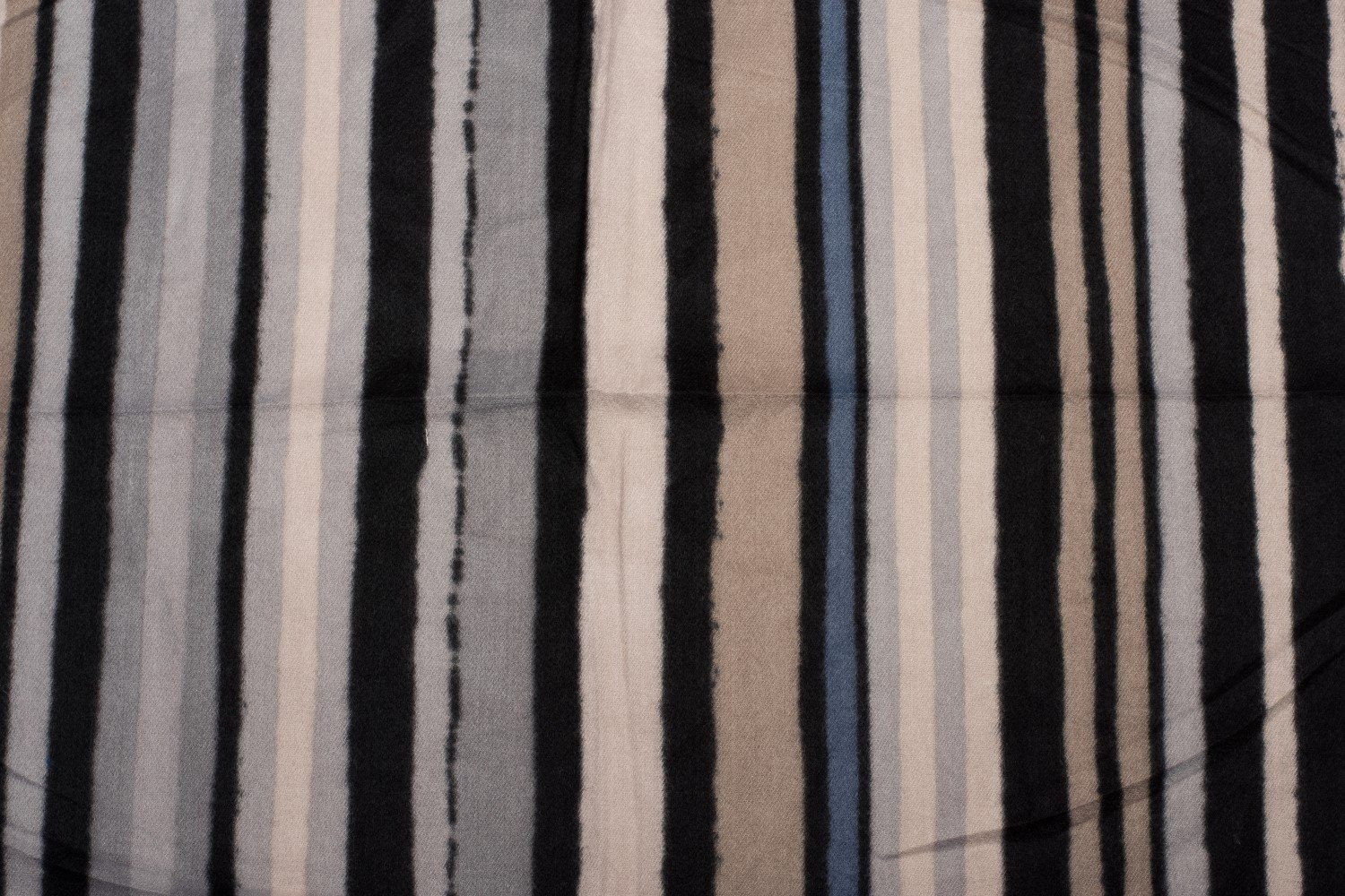Grau-Beige-Blau Streifen styleBREAKER Schal Modeschal, mit Weicher (1-St), und Fransen