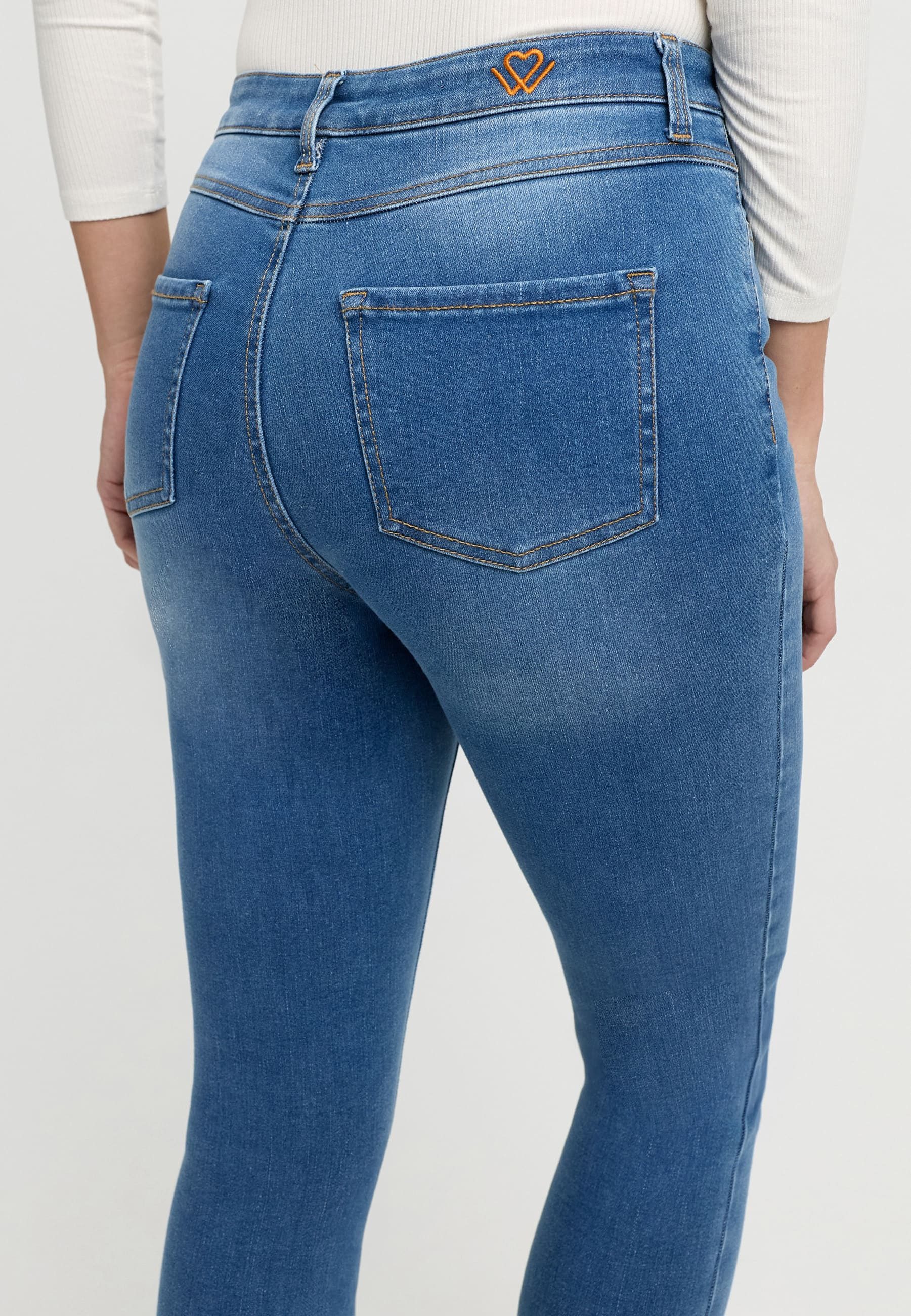 wonderjeans High-waist-Jeans Skinny in körperbetonter Passform