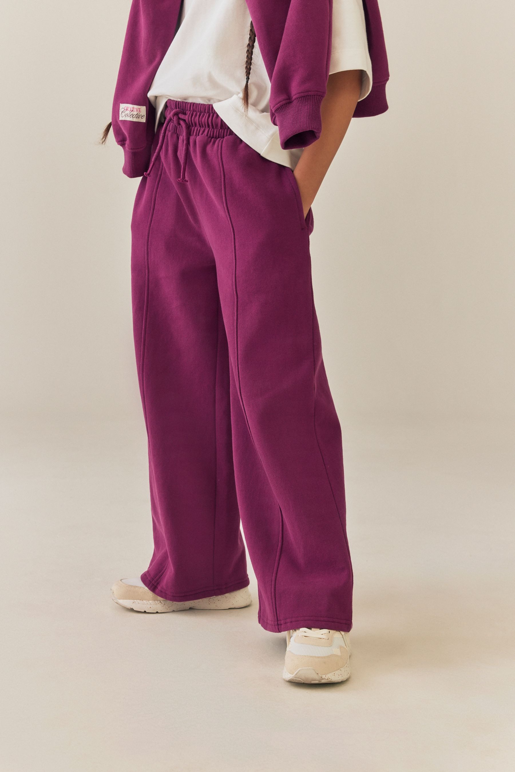 Next Jogginghose Sporthose mit weitem Bein (1-tlg)