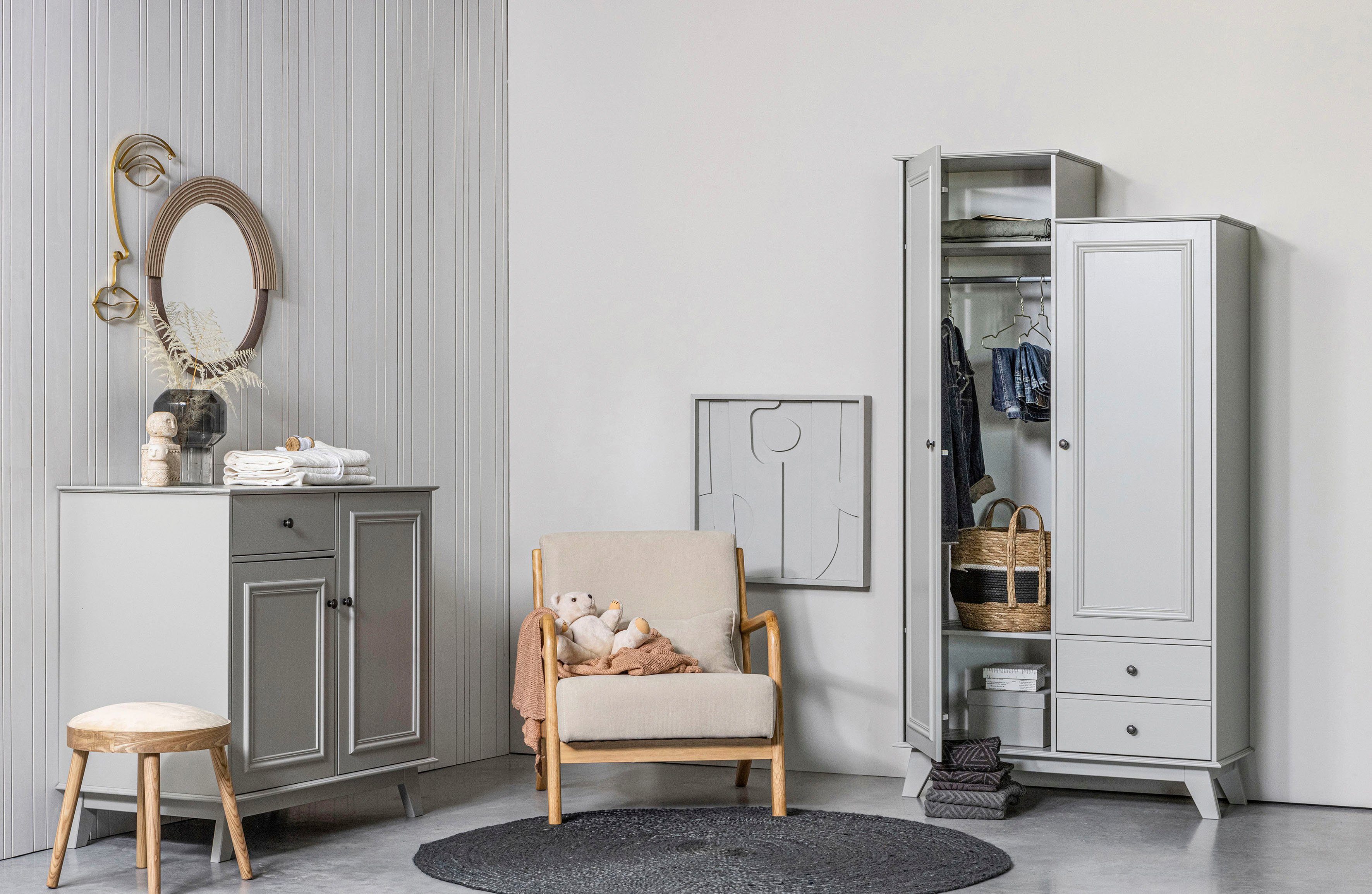 WOOOD Garderobenschrank Lily mit FSC® Massivkiefer und asymmetrischer Höhe B98 x T41 x H190 cm Mit Metallknöpfen Tragkraft 10 kg pro boden wasserbasierter Schutzlack