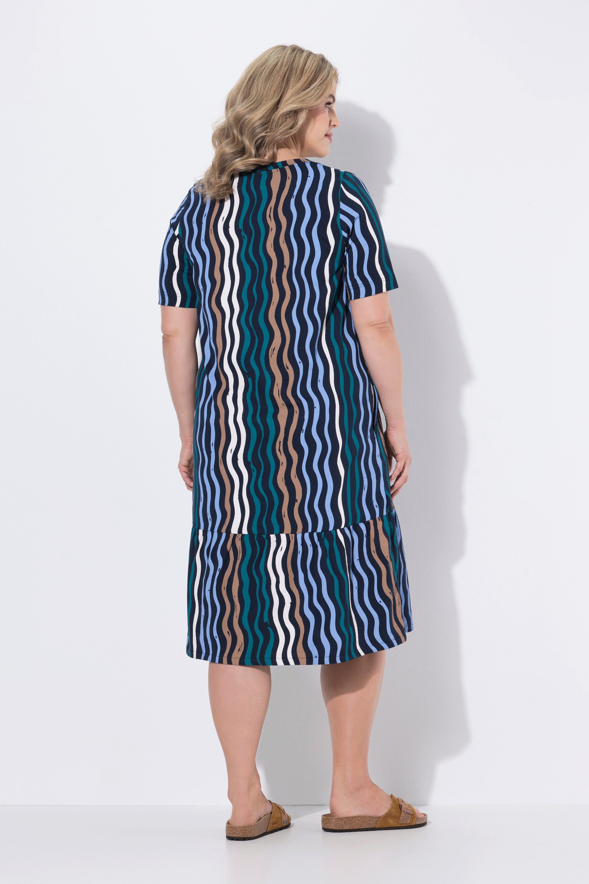 Ulla Popken Midikleid Midikleid Wellen V-Ausschnitt Halbarm Biobaumwolle