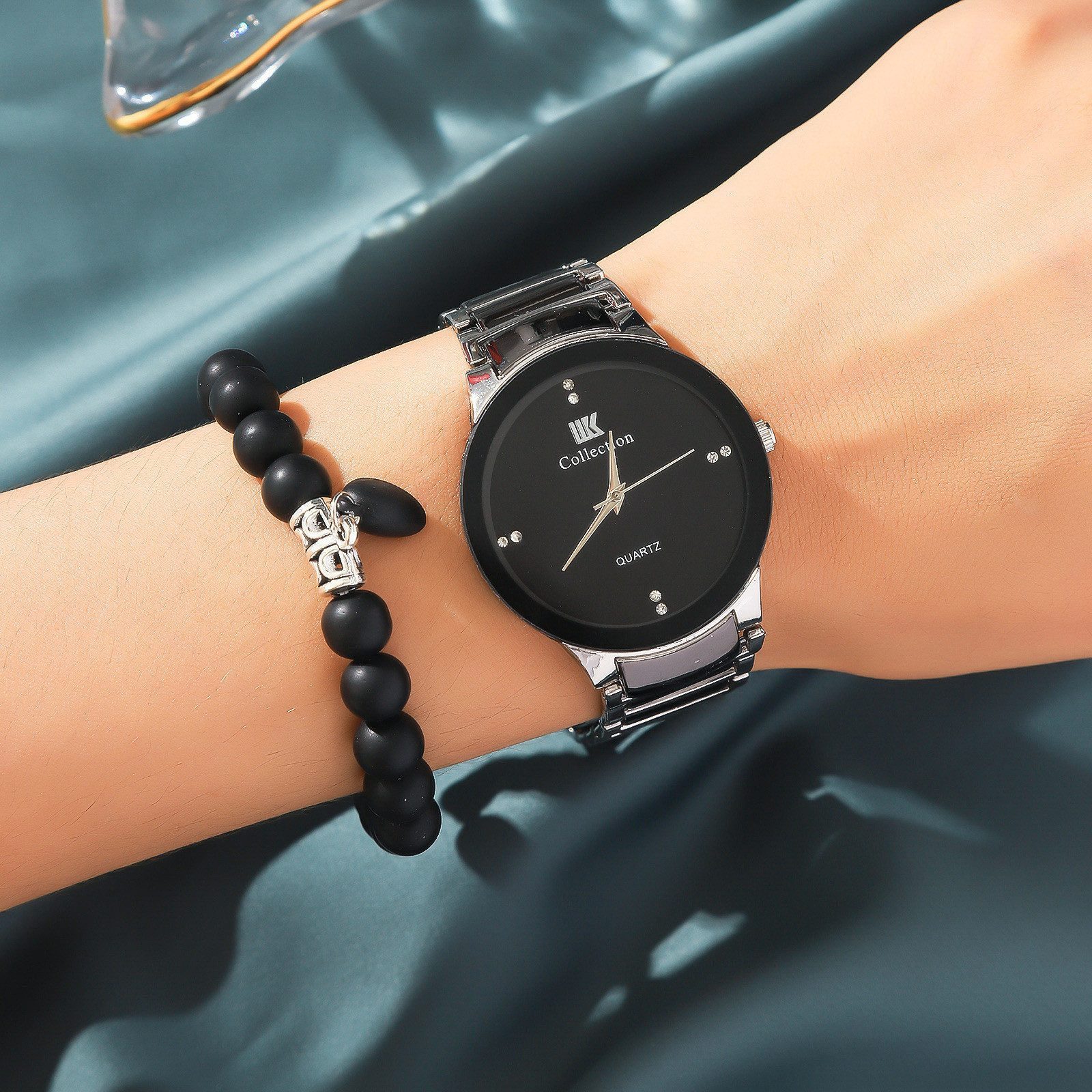 ibettertec Quarzuhr Unisex Analog Quarz Paar Uhr mit Liebesarmband Uhr Chronographen, (EdelstahlBand Männer Damen Uhren Business Schwarz Quarzuhren Hochwertiges Geschenkbox-Set, Valentinstagsgeschenke,Weihnachtsgeschenke,Vatertagsgeschenke,Muttertagsgeschenke, Geburtstagsgeschenke, 4-tlg)