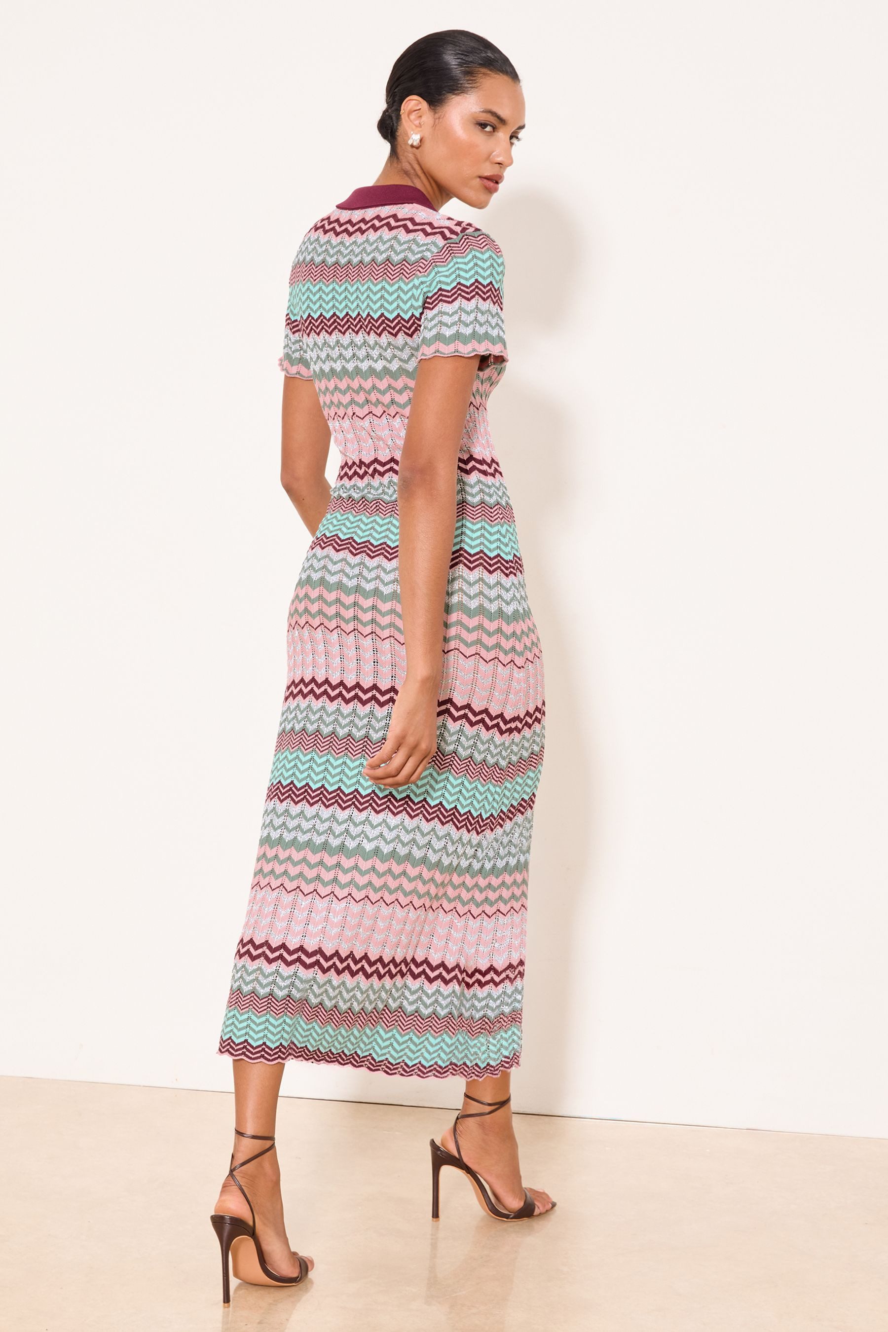 LIPSY Maxikleid Lipsy Kurzärmeliges Polo-Maxikleid, Kurzgröße (1-tlg)