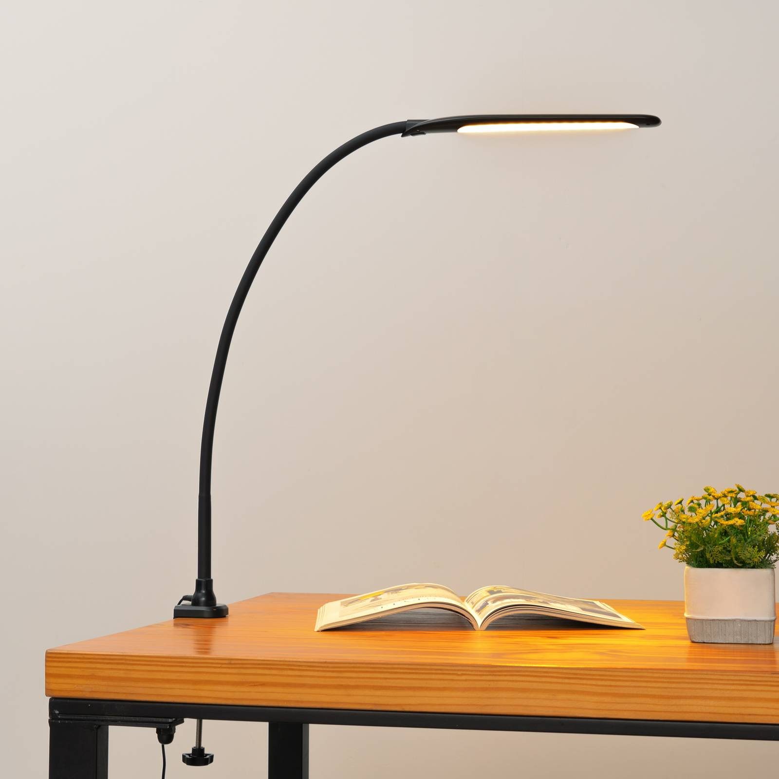 Lindby Klemmleuchte Nilay, Enthalten, 1 x 7 W LED, Farbwechsel warmweiß / tageslicht