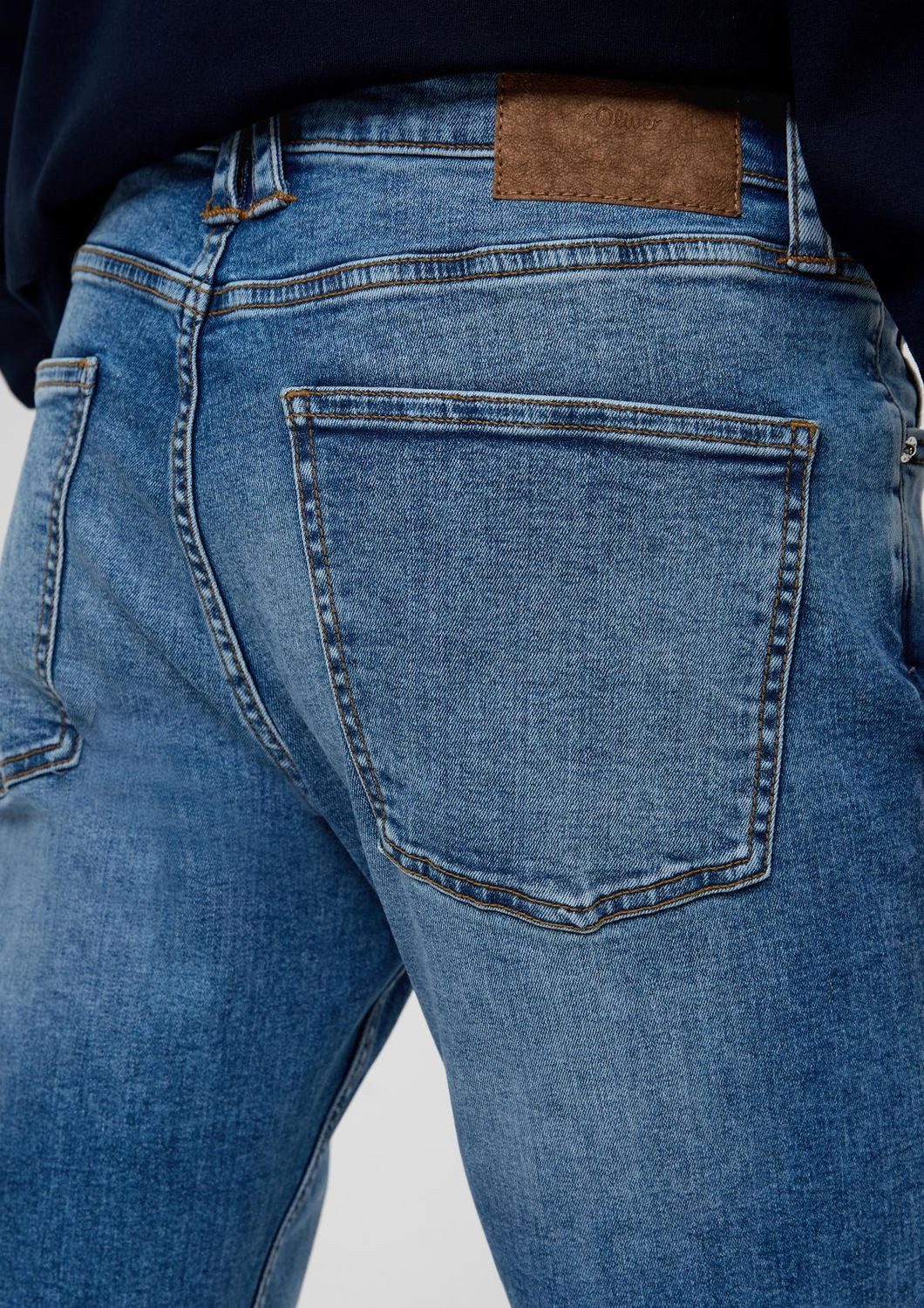 s.Oliver Slim-fit-Jeans NELIO (1-tlg) Jeans Nelio / Slim Fit / Mid Rise / Slim Leg