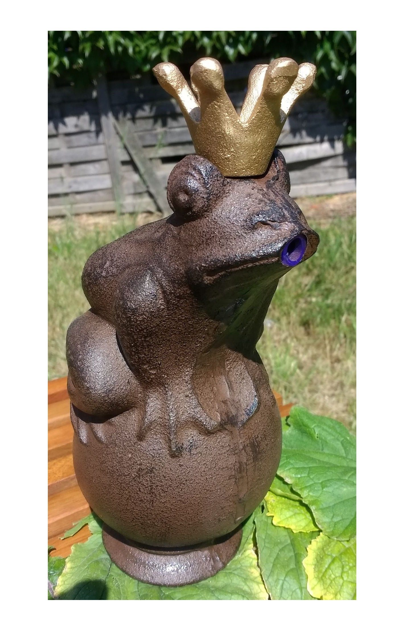 Wasser Speier Garten Teich Außen Spring Brunnen Deko Figur Frosch König braun 