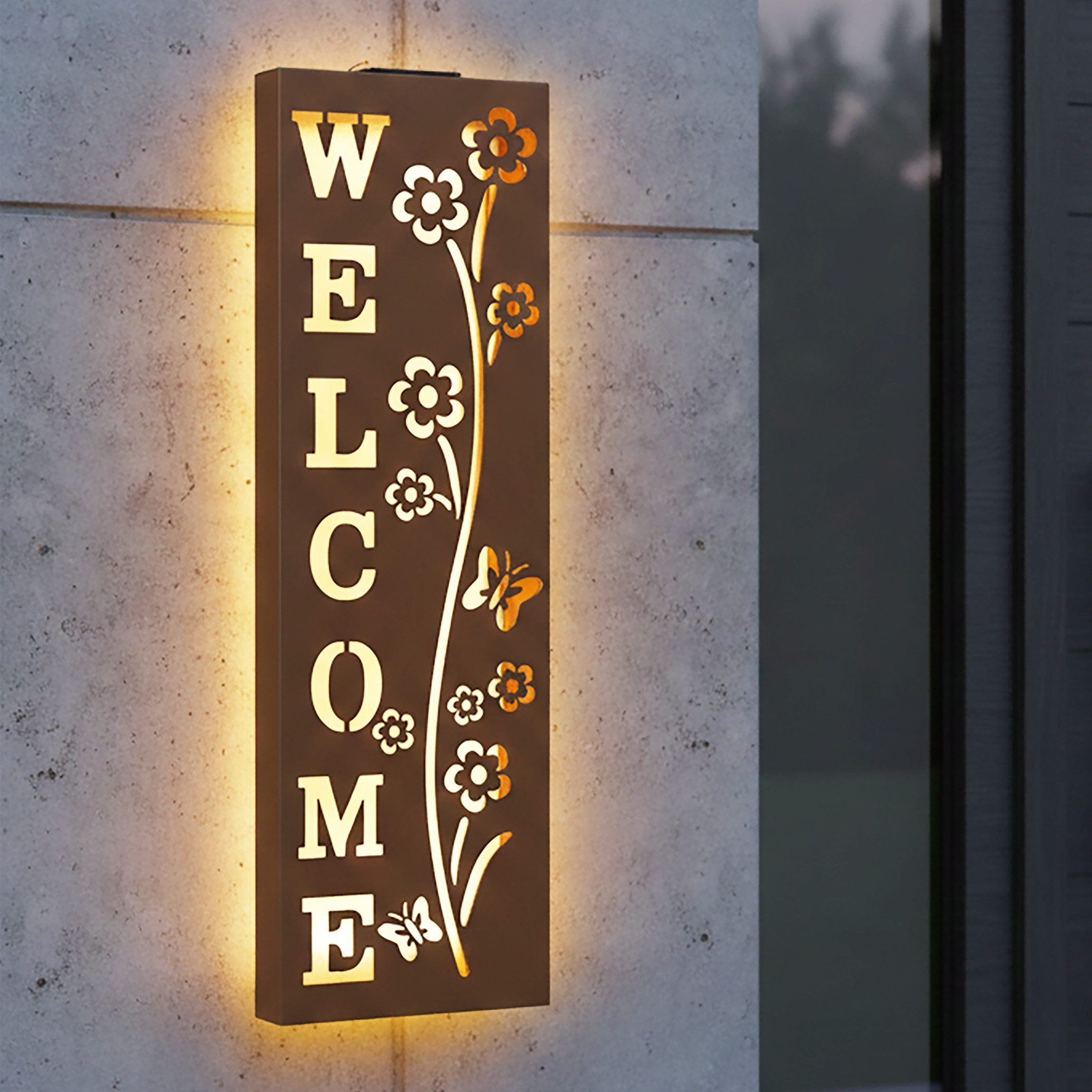 Spetebo LED Wandleuchte Metall WELCOME in Rost Optik - 61 x 20 cm, Solar, LED fest integriert, warm weiß, Inklusive austauschbarem Akku