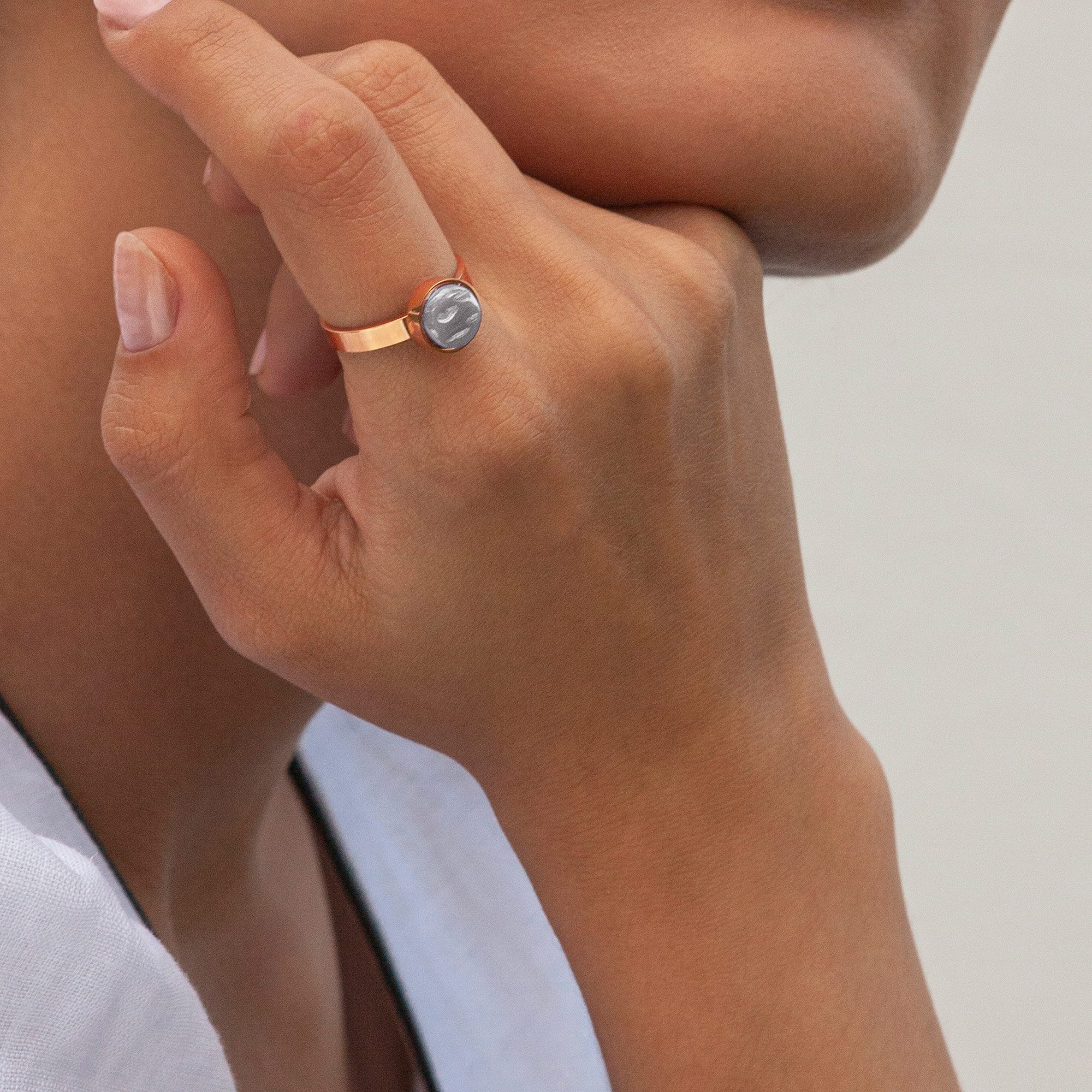 ALEXASCHA Fingerring Verstellbarer Ring mit Stein • 8mm