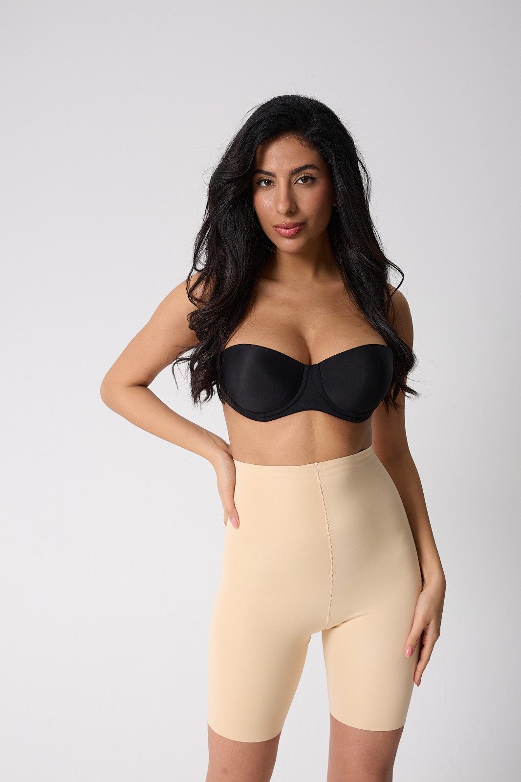 Boxer Seamless Shaping-Korset – Laser Cut, Oberschenkel-lang, Schwarz&Beige