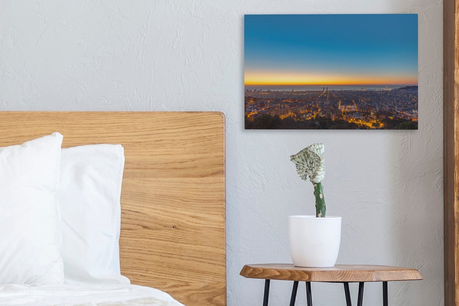 OneMillionCanvasses® Leinwandbild Die Skyline Barcelona St), Aufhängefertig, Leinwandbilder, Abend, (1 30x20 am Wandbild cm von Wanddeko